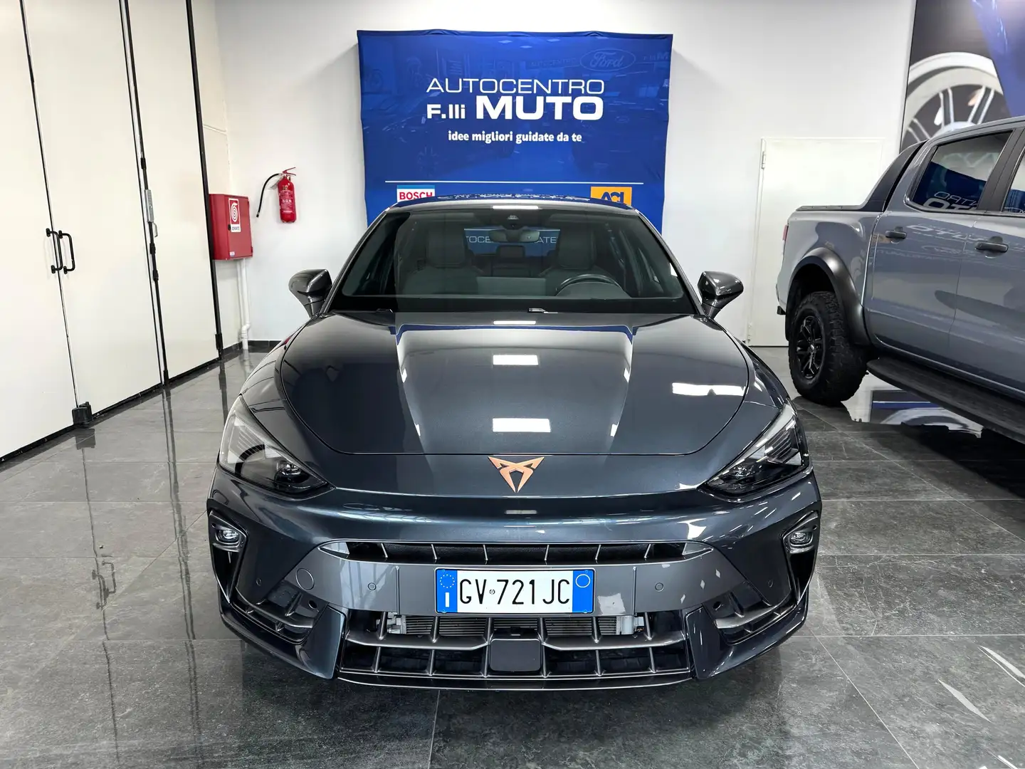 CUPRA Leon 1.5 hybrid 150cv dsg RESTYLING Grijs - 2