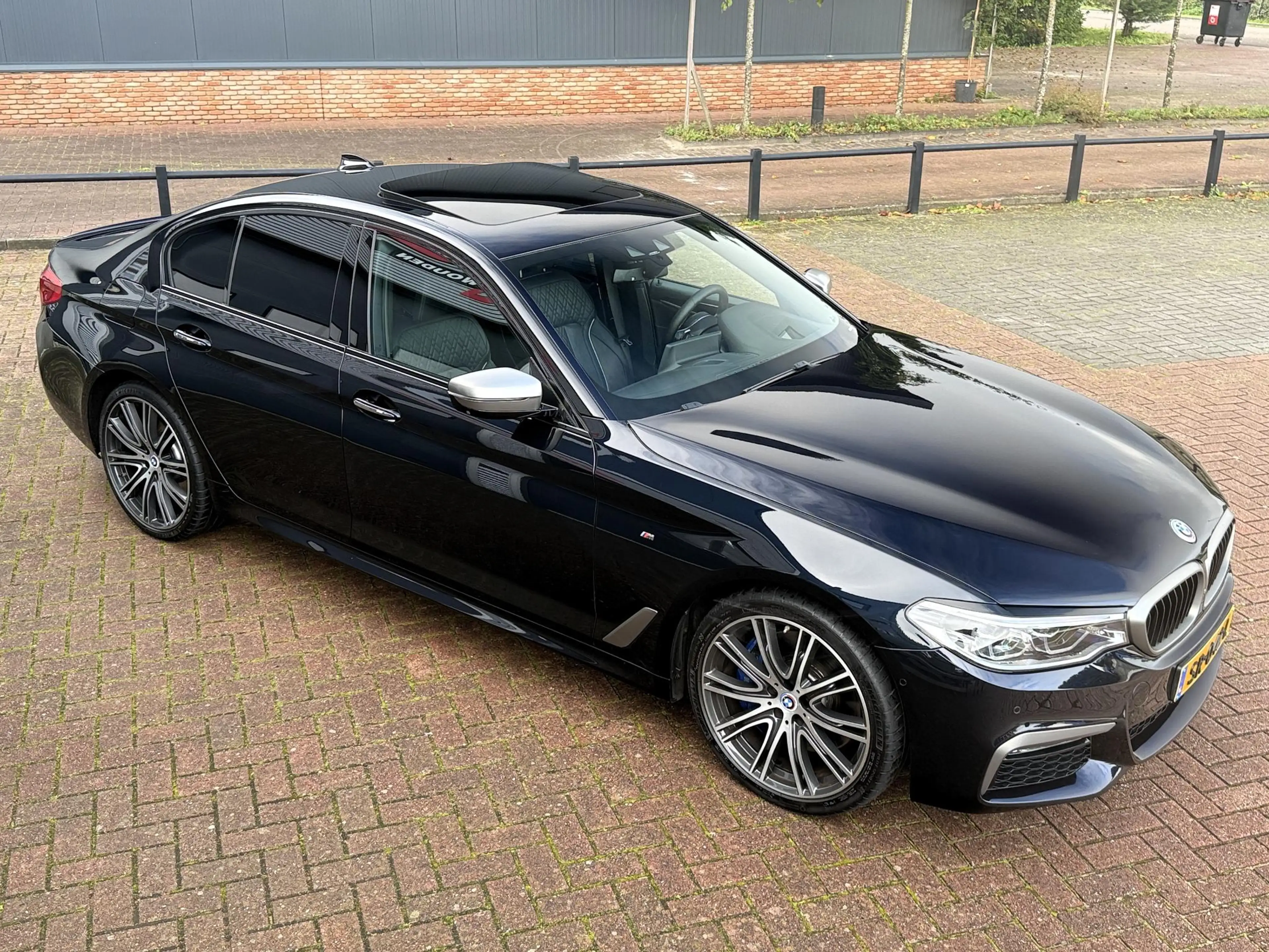 BMW 540 5-serie 540d xDrive High Executive / NL-auto / 2de — photo 3