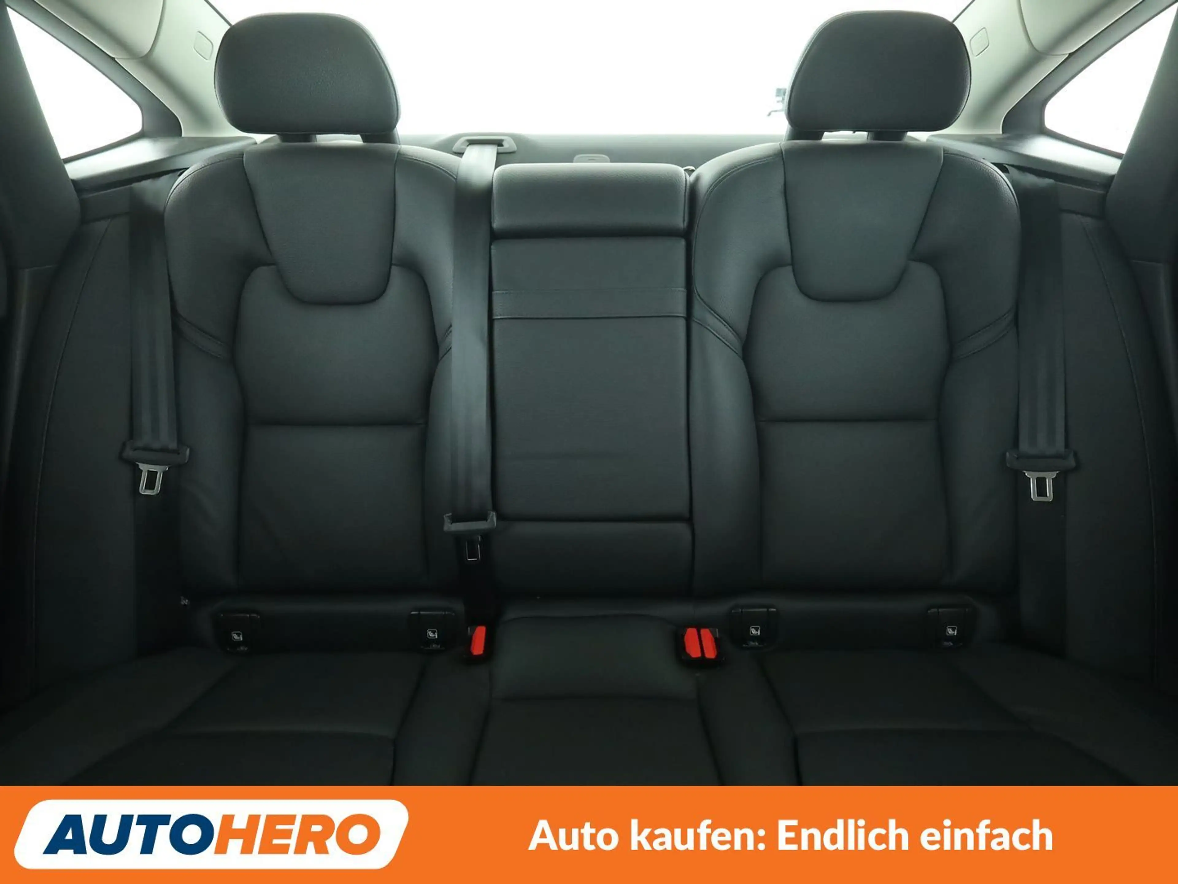 Volvo S90 2.0 D4 Momentum Aut.*NAVI*LED*ACC*CAM*PDC*SHZ* — photo 15