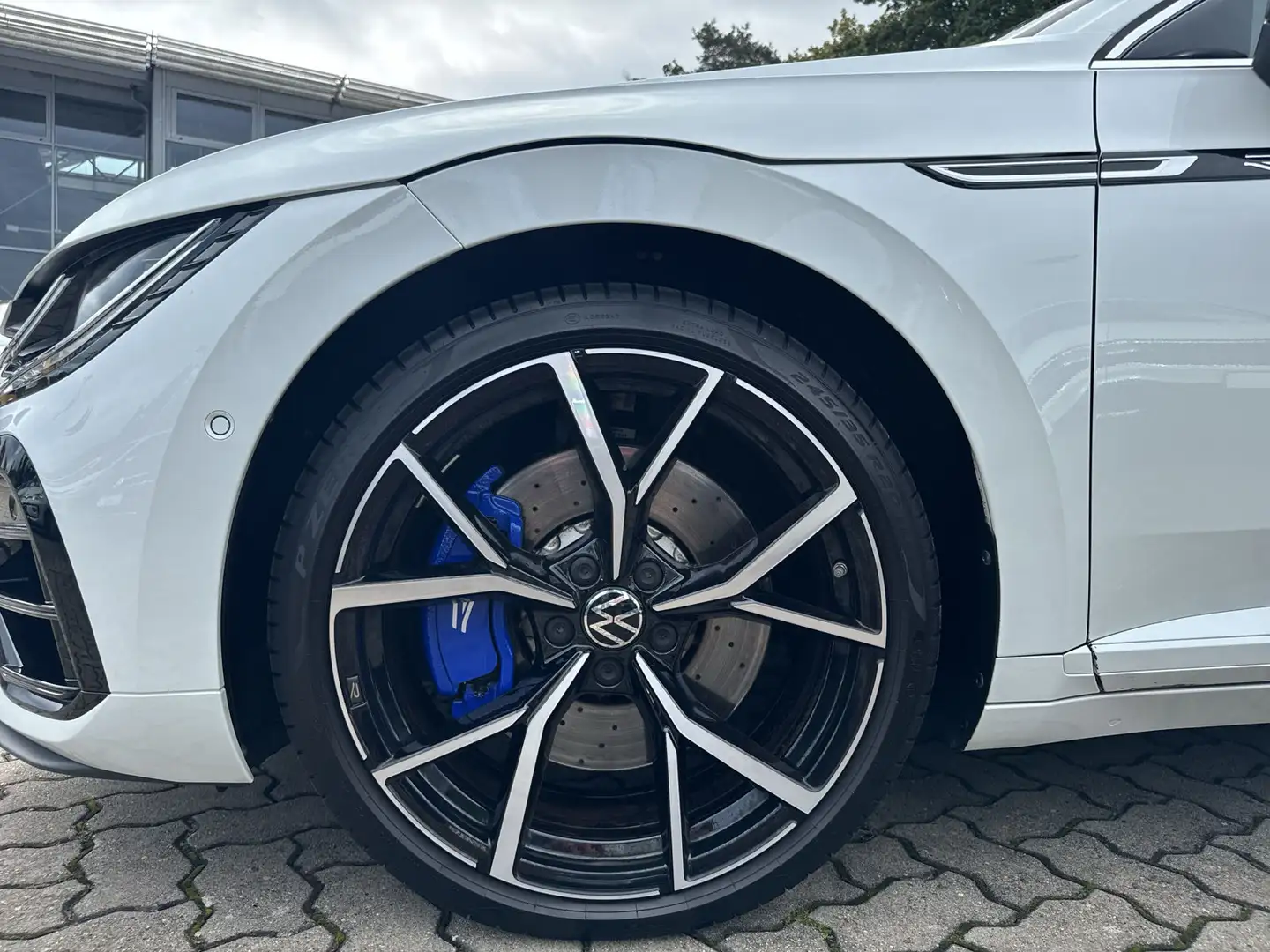 Volkswagen Arteon SB R TSi DSG PANO Leder Navi Weiß - 2