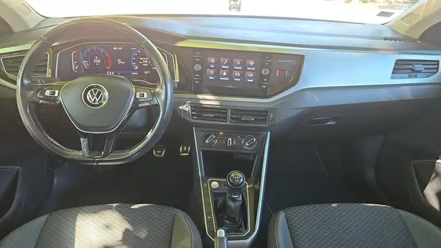 Volkswagen Polo view 11