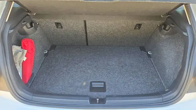 Volkswagen Polo view 14