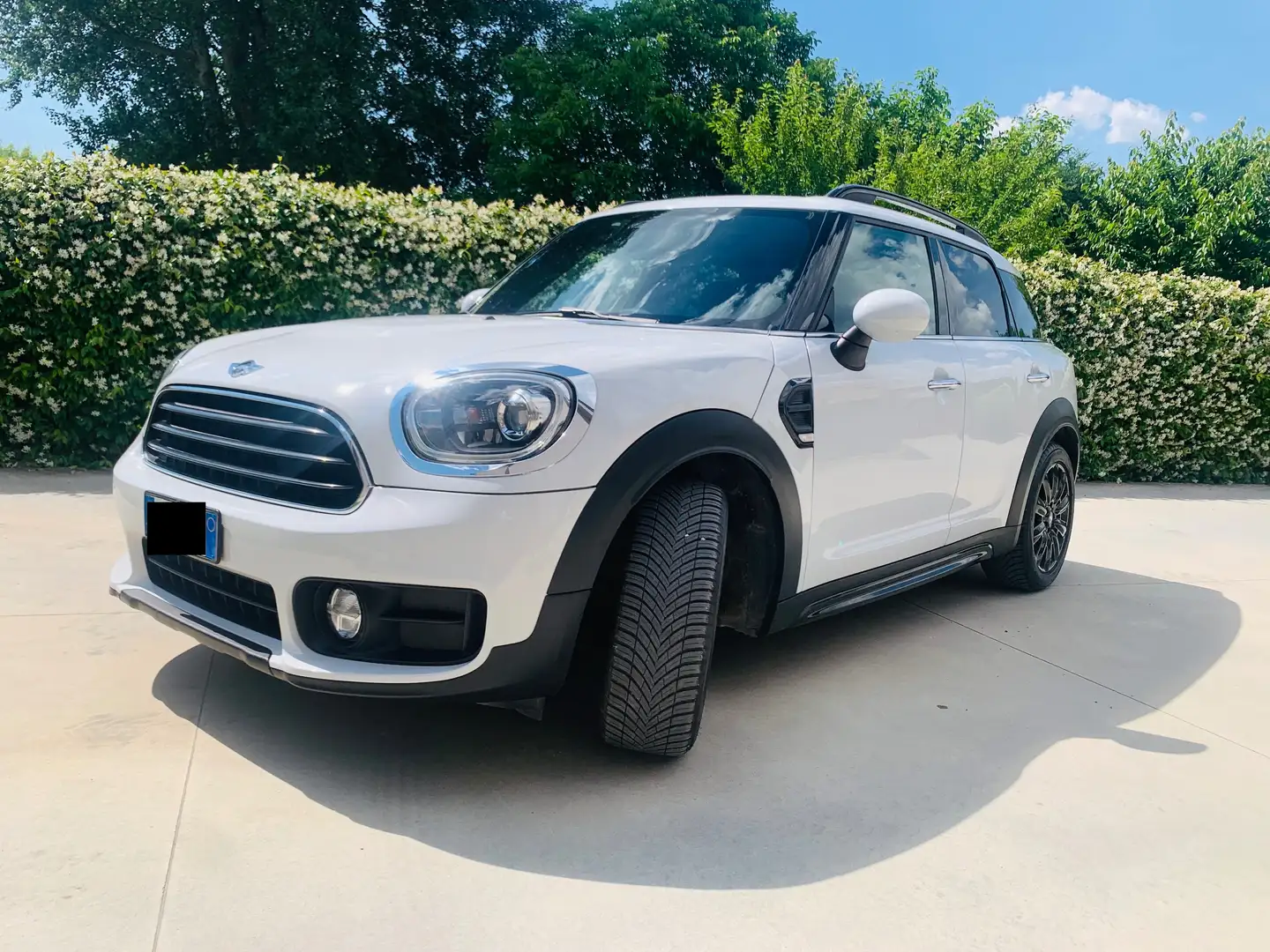 MINI Cooper D Countryman Mini Countryman F60 2017 2.0 auto Bianco - 2
