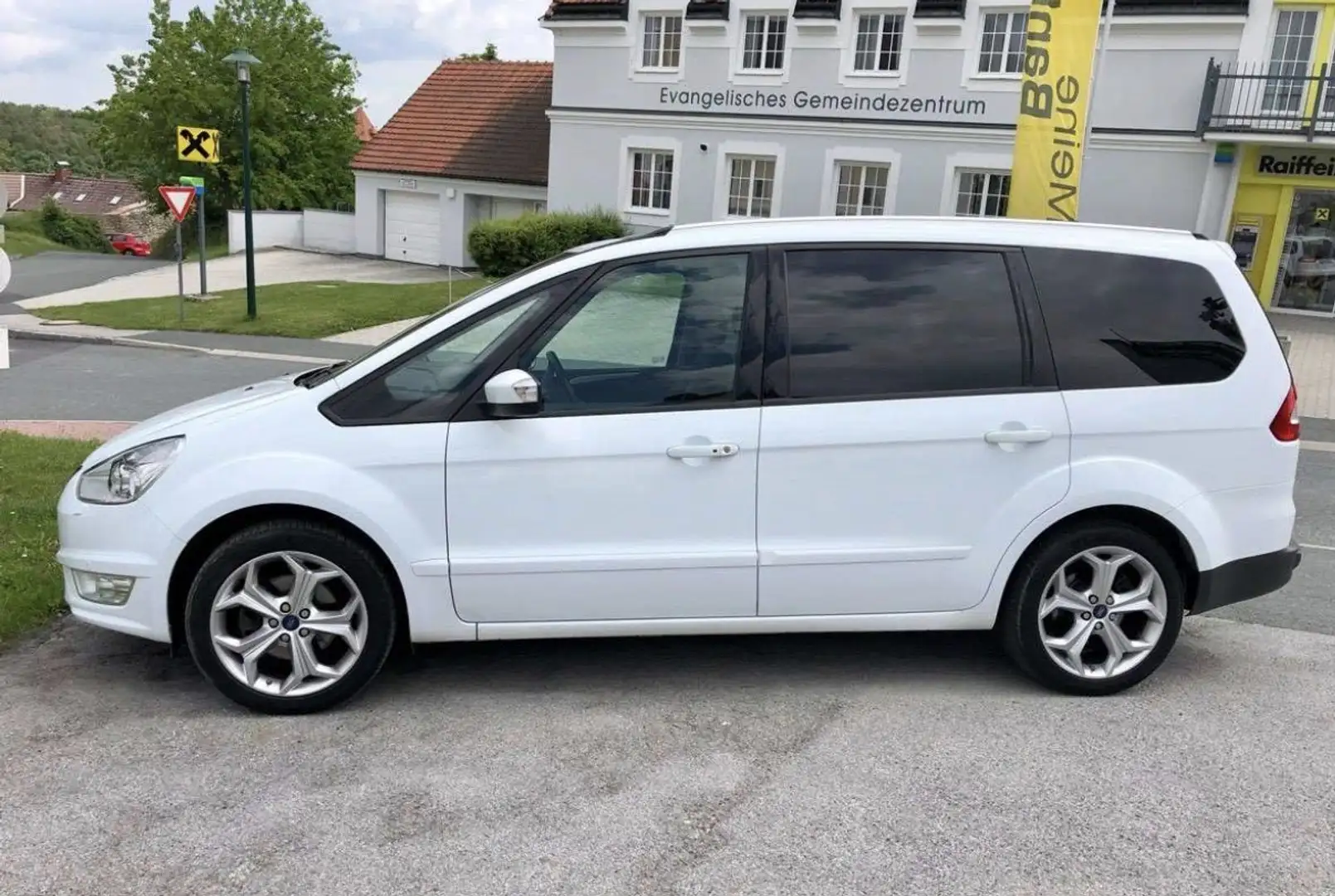 Ford Galaxy Galaxy Business Plus 2,0 TDCi Aut. Business Plus Weiß - 1