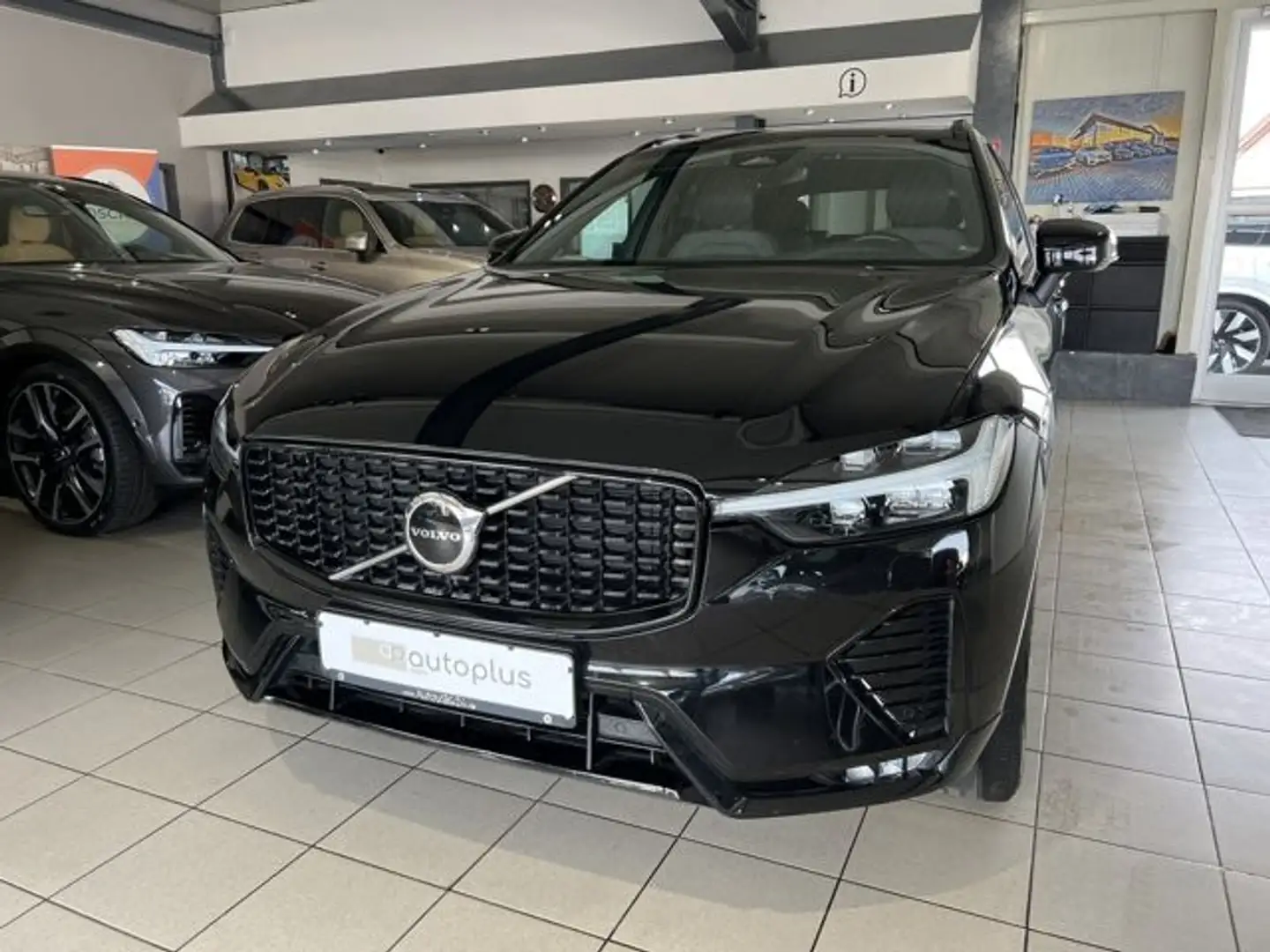 Volvo XC60 B4 (D) R-Design GOOGLE Kamera Voll-LED SHZ Чорний - 2