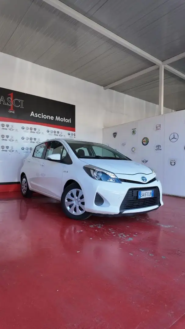 Toyota Yaris 1.5 Hybrid 5p. Style Blanco - 1