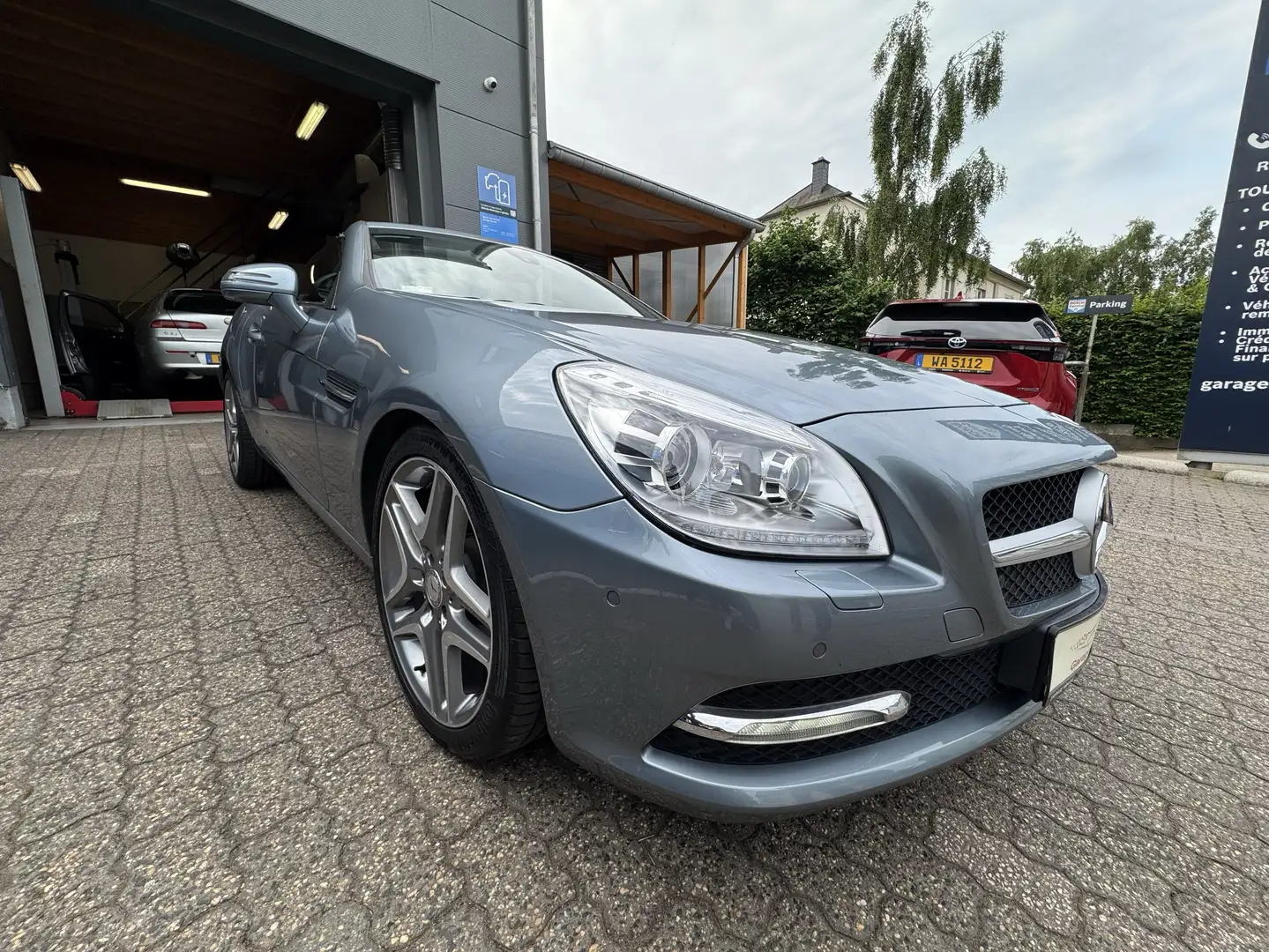 Mercedes-Benz SLK 200 CABRIO Gris - 2