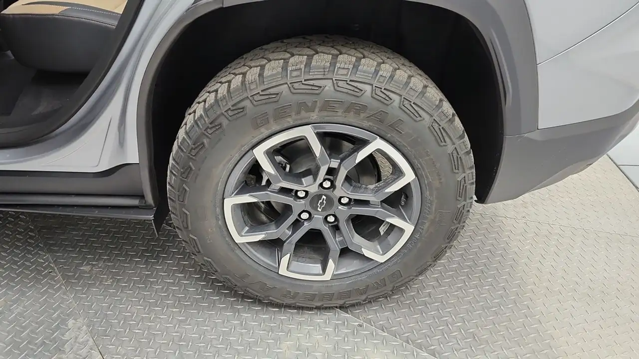 Chevrolet Equinox photo Chevrolet Equinox
