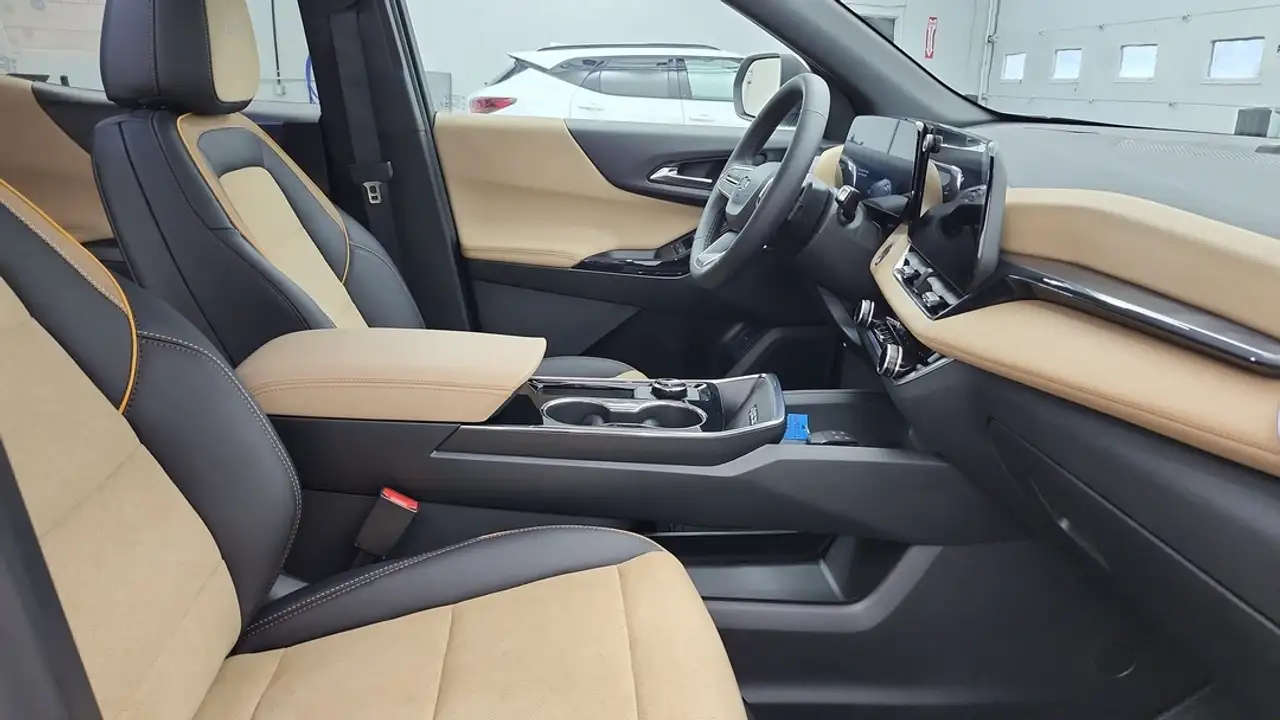 Chevrolet Equinox photo Chevrolet Equinox