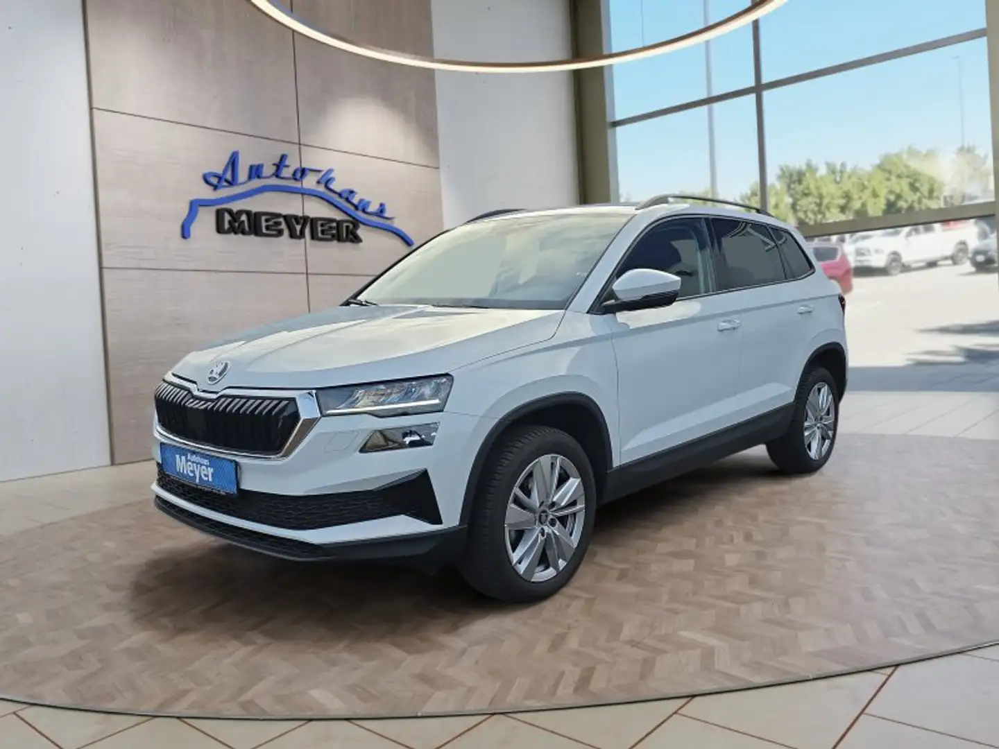 Skoda Karoq 1,0TSI 115PS Navi/LED/ACC/Kamera/Winterp.    ** Weiß - 1