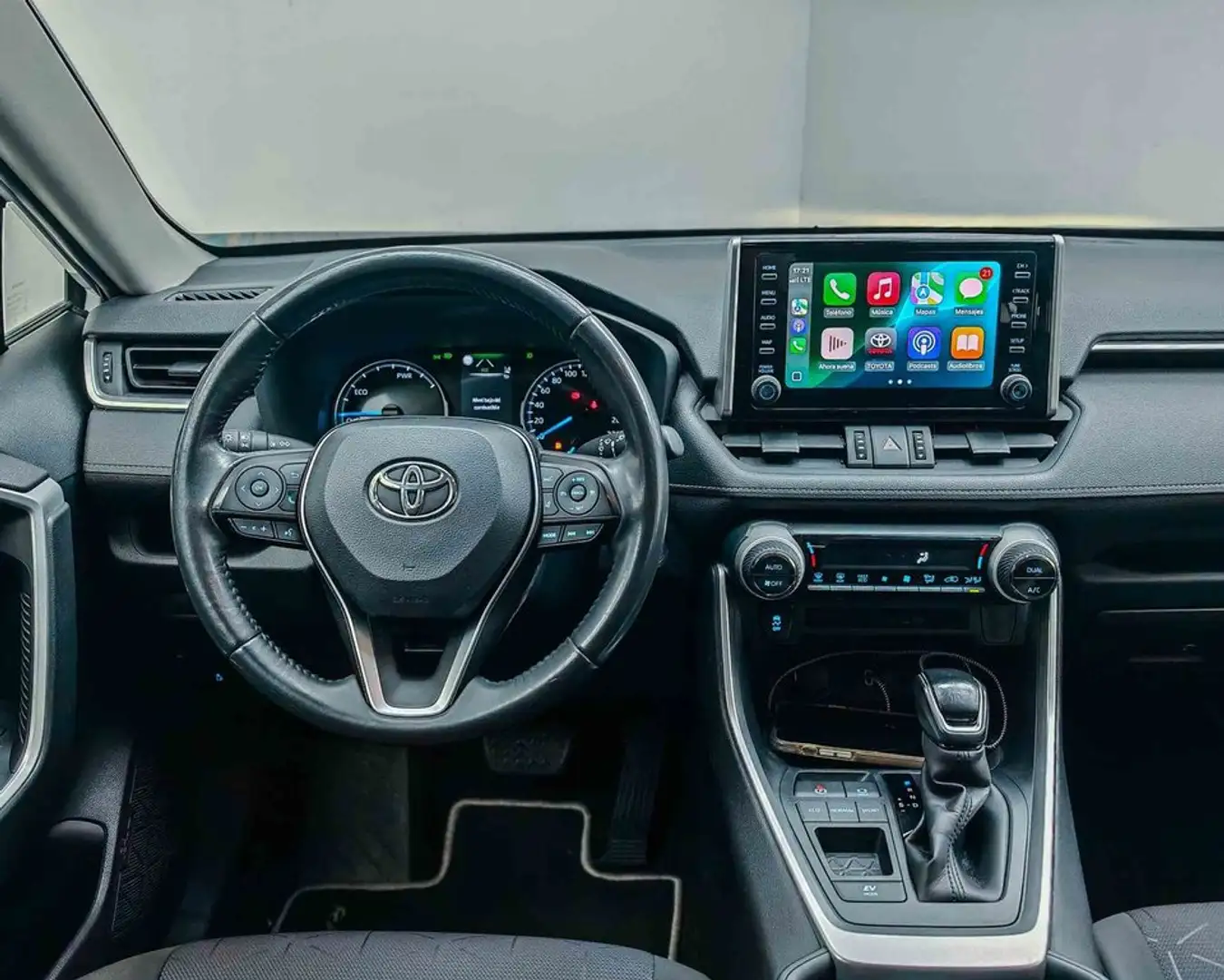 Toyota RAV 4 2.5I 220H ADVANDE 218CV Blanc - 2