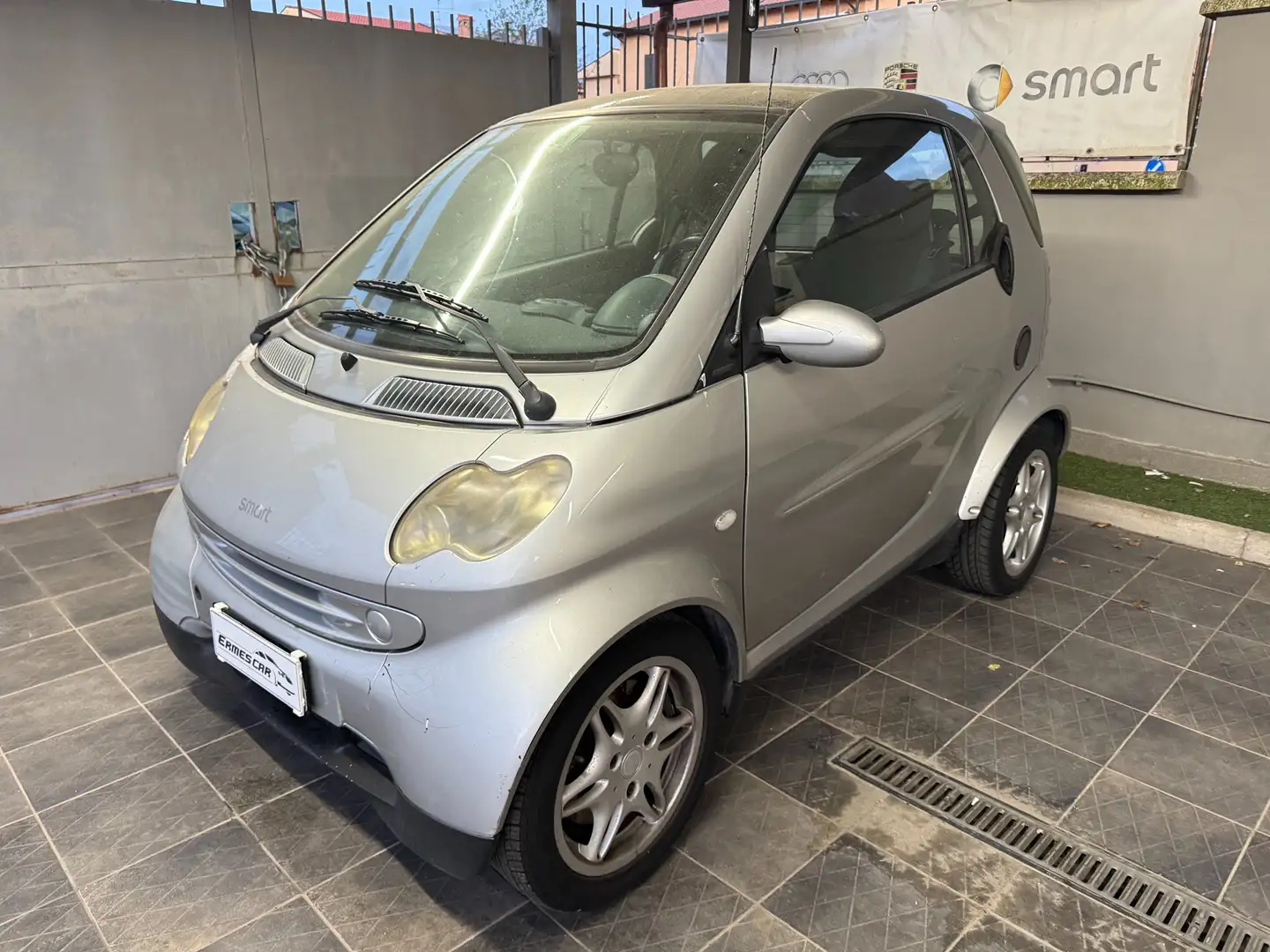 smart forTwo Fortwo 0.6 Smart A/C Cambio Automatico Gris - 1
