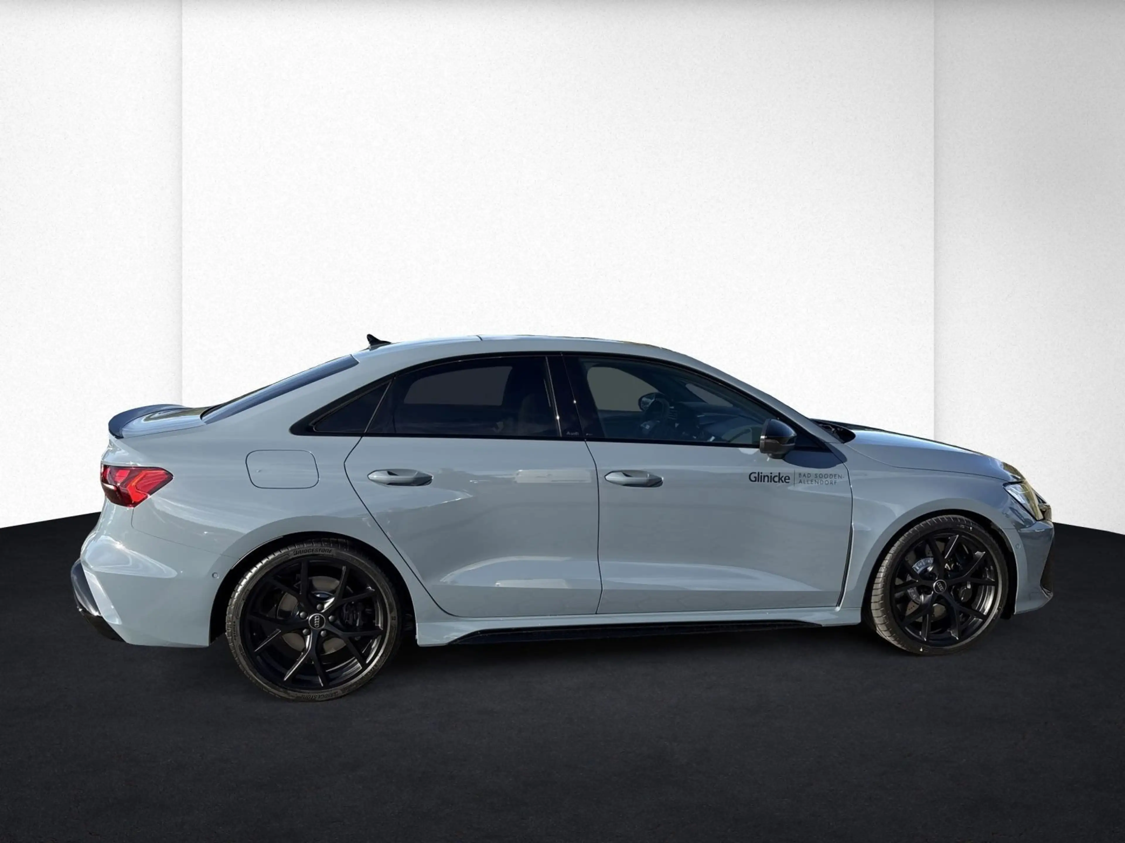 Audi RS3 S tronic Matrix+Pano+Sonos+SHZ+Um — photo 6