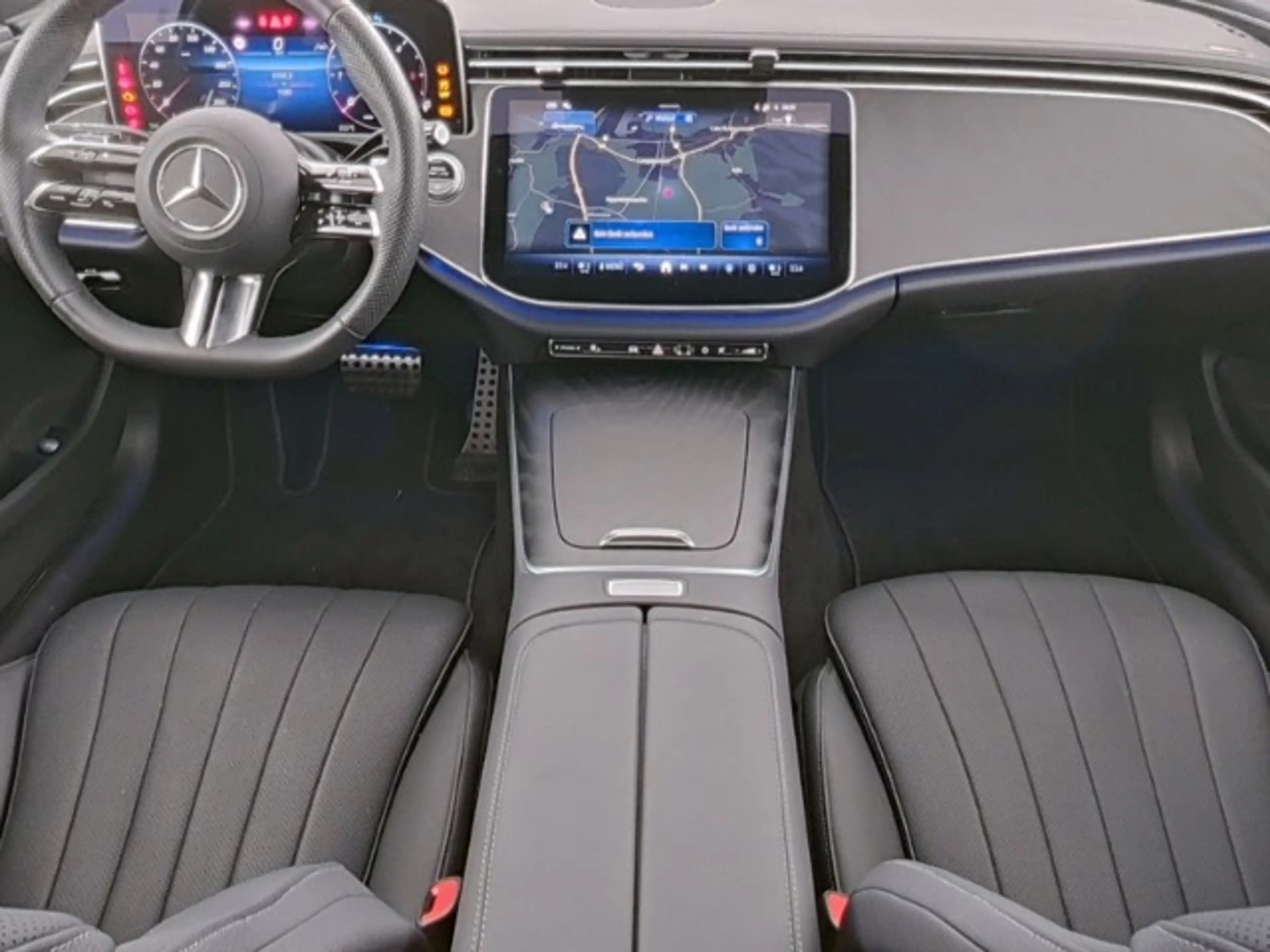 Mercedes-Benz E 450 d 4Matic T-Modell AMG Line Premium+ AHK FAP — photo 5