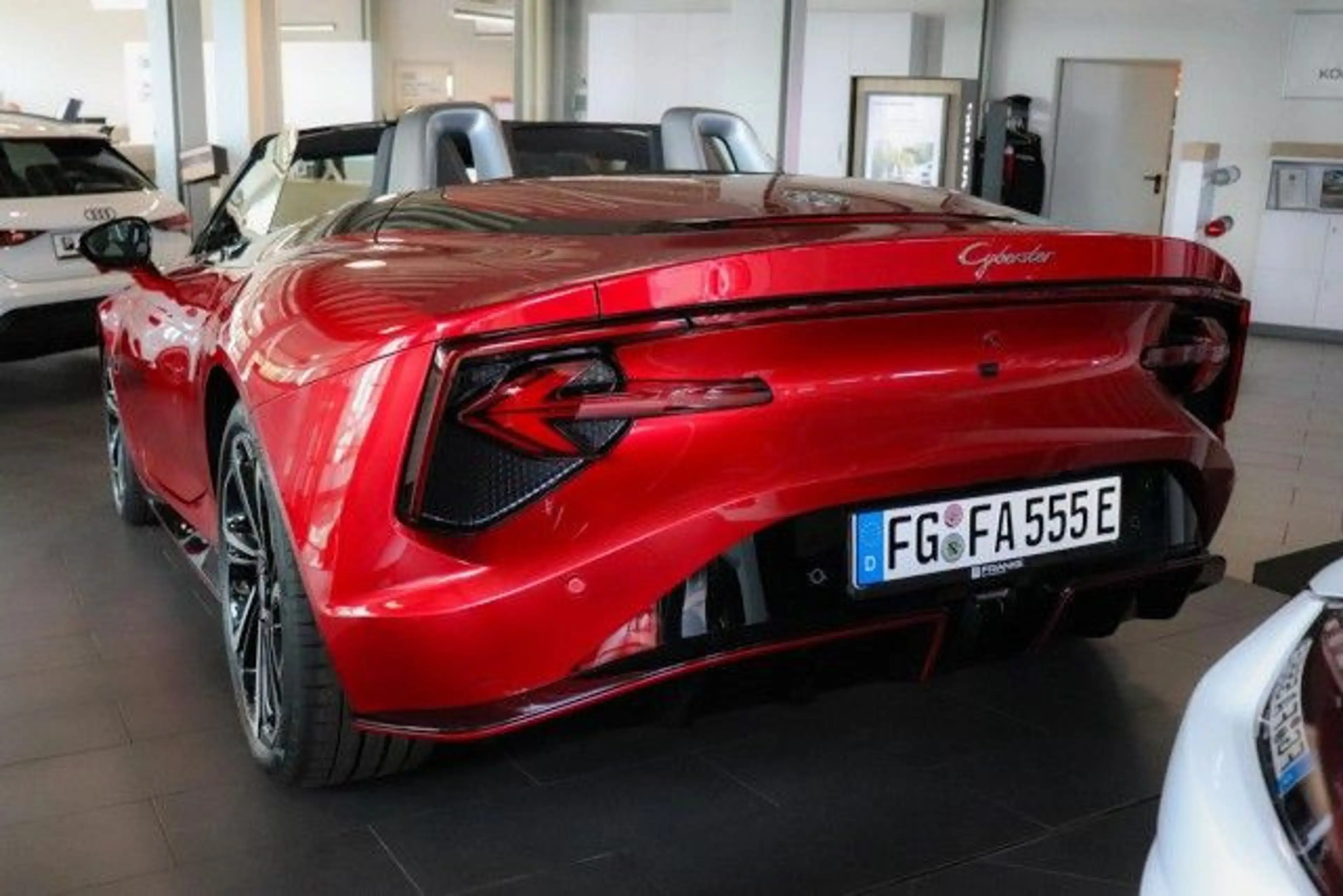 MG Cyberster Xpower MY26 (375 kW / 510 PS) Klima — photo 5