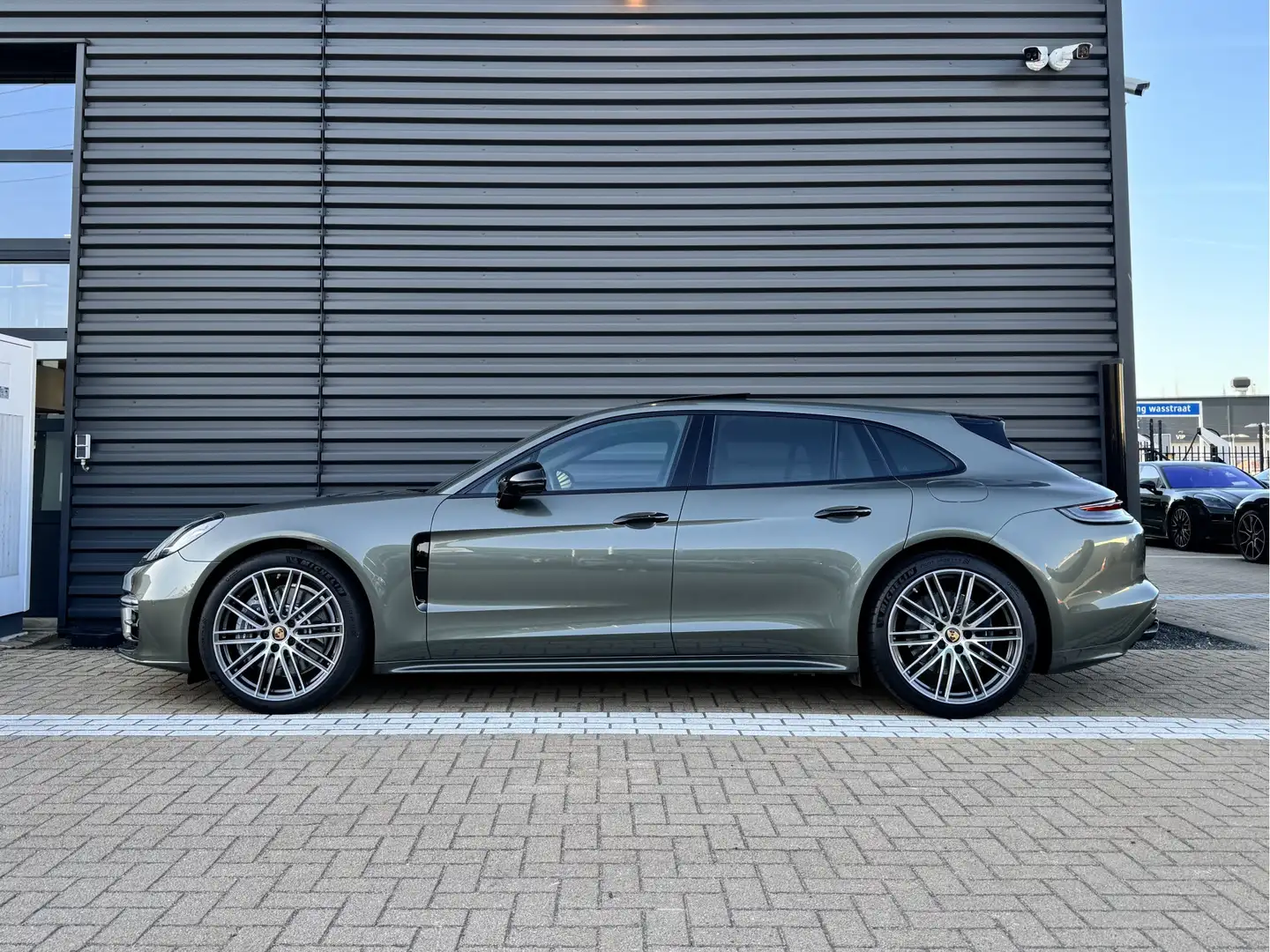 Porsche Panamera 4 E-Hybrid Sport Turismo Vert - 2