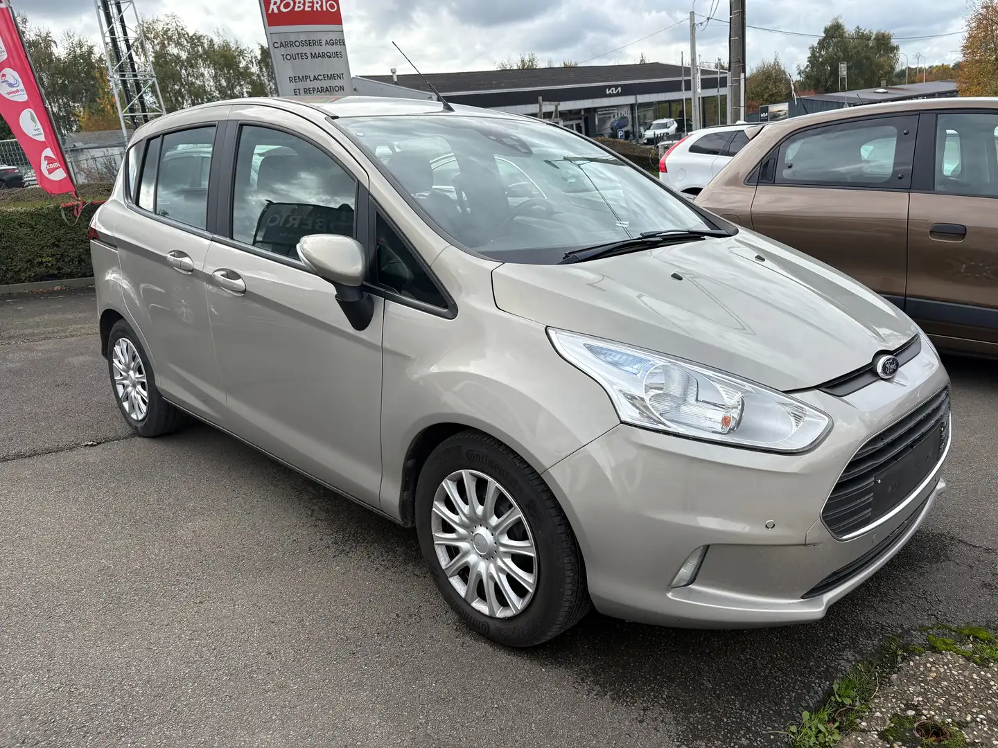 Ford B-Max B-Max 1.6i Ti-VCT Trend PowerShift Gris - 1