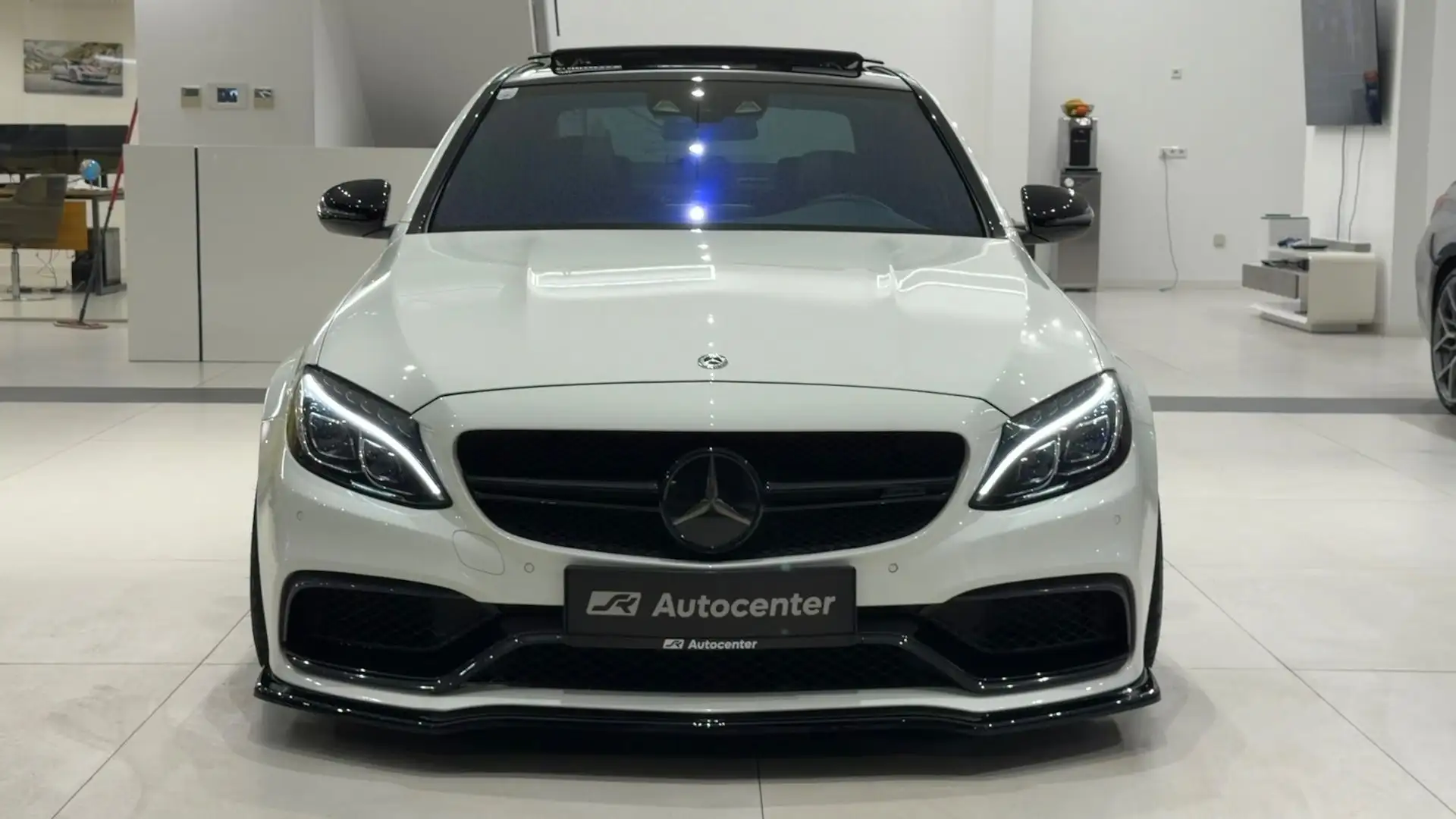 Mercedes-Benz C 63 AMG Basic Weiß - 2