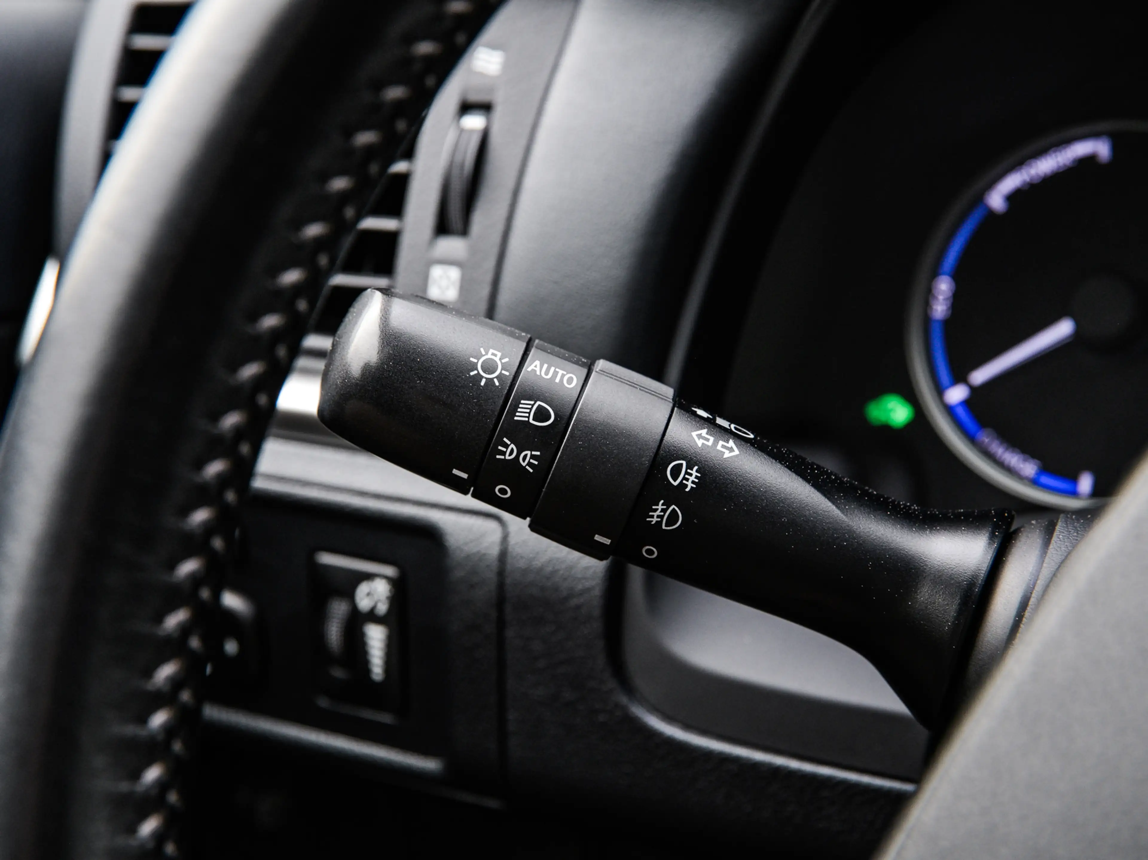 Lexus CT 200h Hybrid | Camera | Navi | Alcantara | Climate contr — photo 27