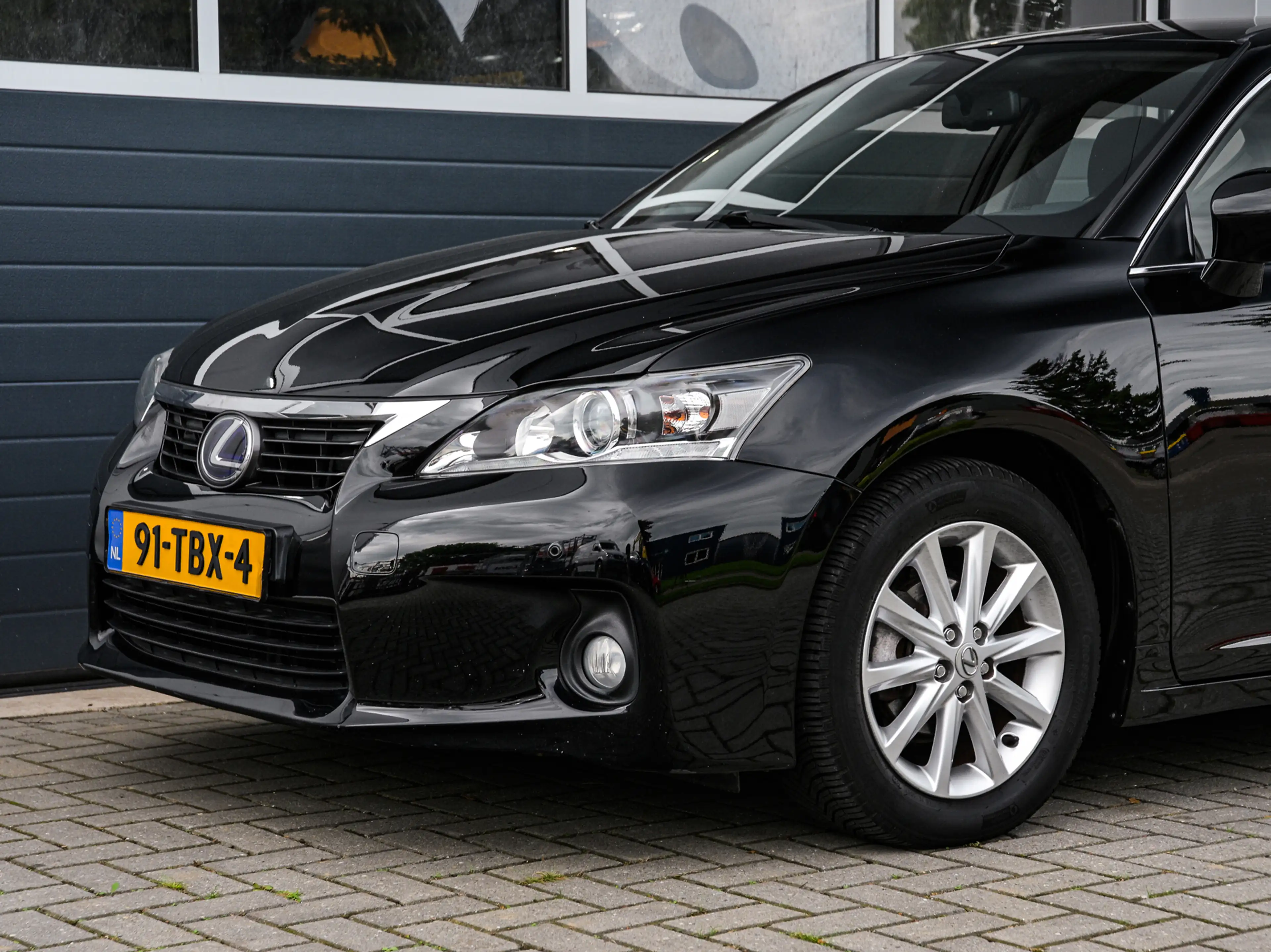 Lexus CT 200h Hybrid | Camera | Navi | Alcantara | Climate contr — photo 19
