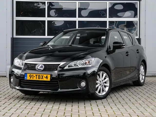 Lexus CT 200h Hybrid | Camera | Navi | Alcantara | Climate contr