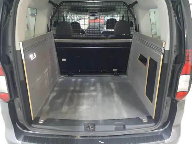 Volkswagen Caddy view 15