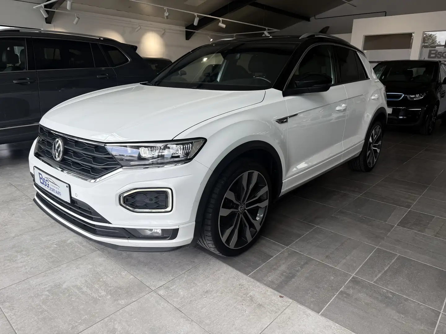 Volkswagen T-Roc 1.6 TDi//R line//xenon//gps///garantie Blanco - 1