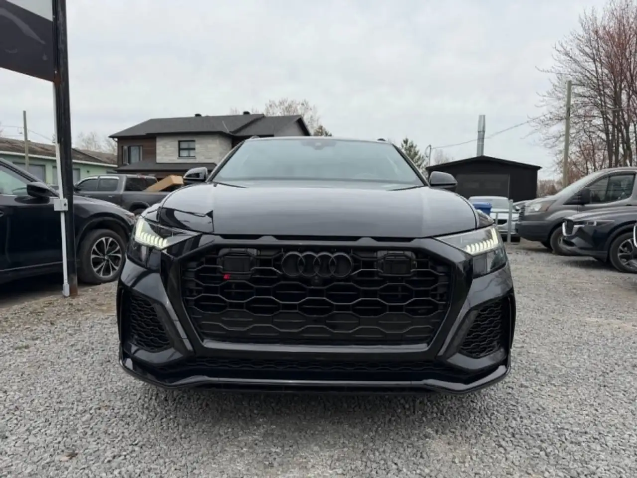 Audi RS Q8 снимка Audi RS Q8