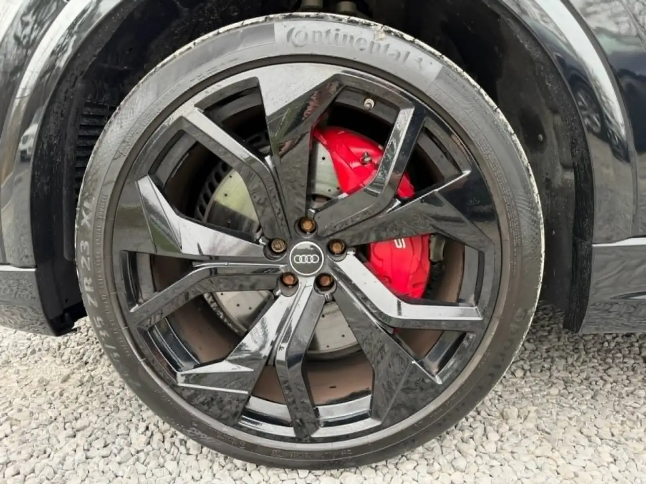 Audi RS Q8 снимка Audi RS Q8