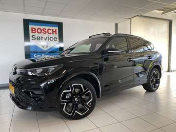 1.5 eHybrid R-Line Edition 272 PK panoramadak ,  h