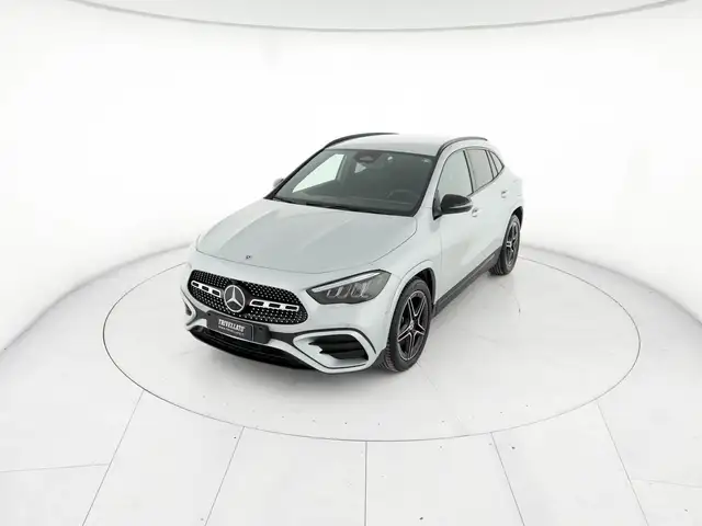 Mercedes-Benz GLA 200 200 d amg line advanced plus auto