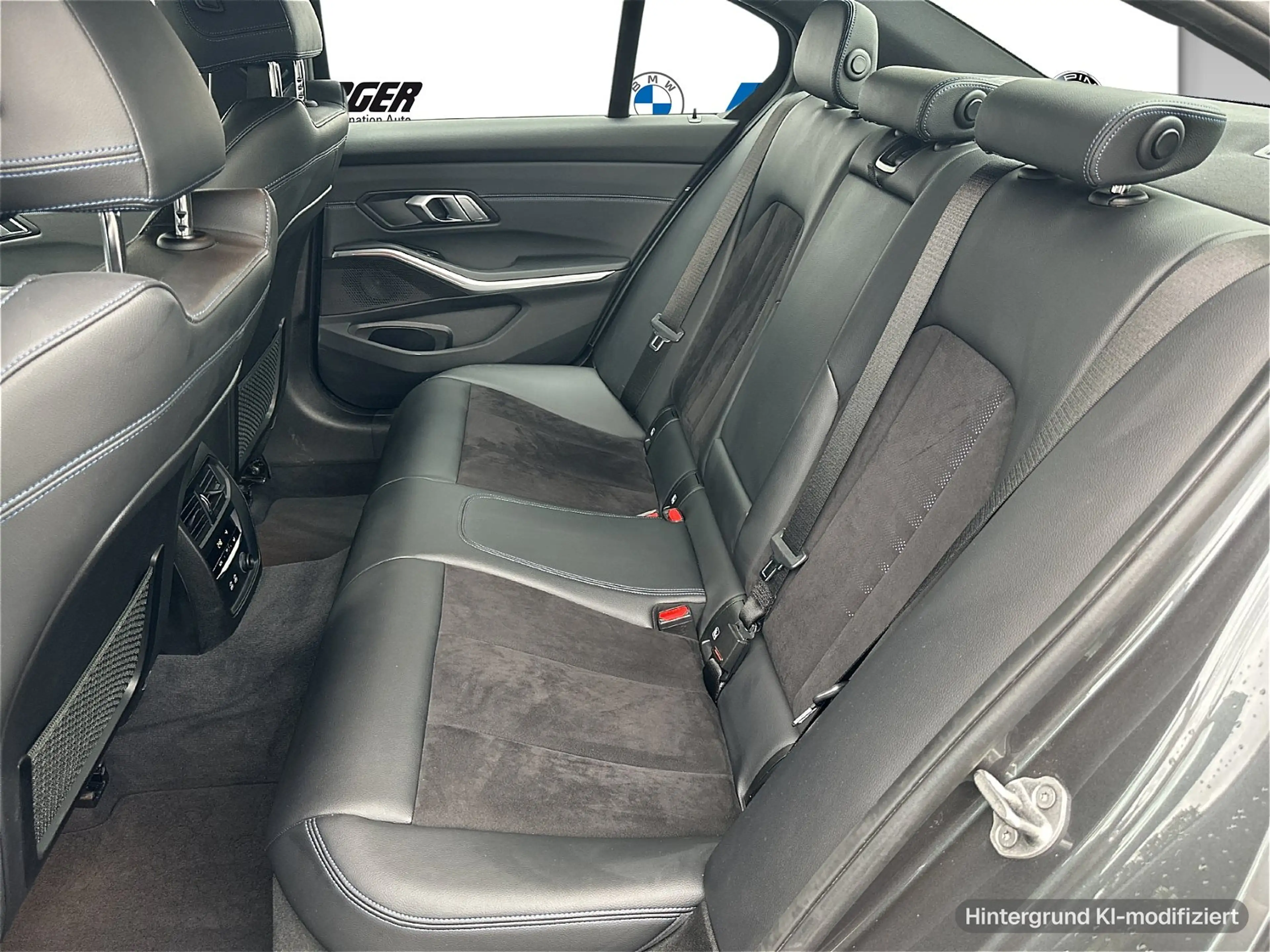 BMW 330 i xDrive Limo M Sport AHK Head-Up Tempomat DA SHZ — photo 11