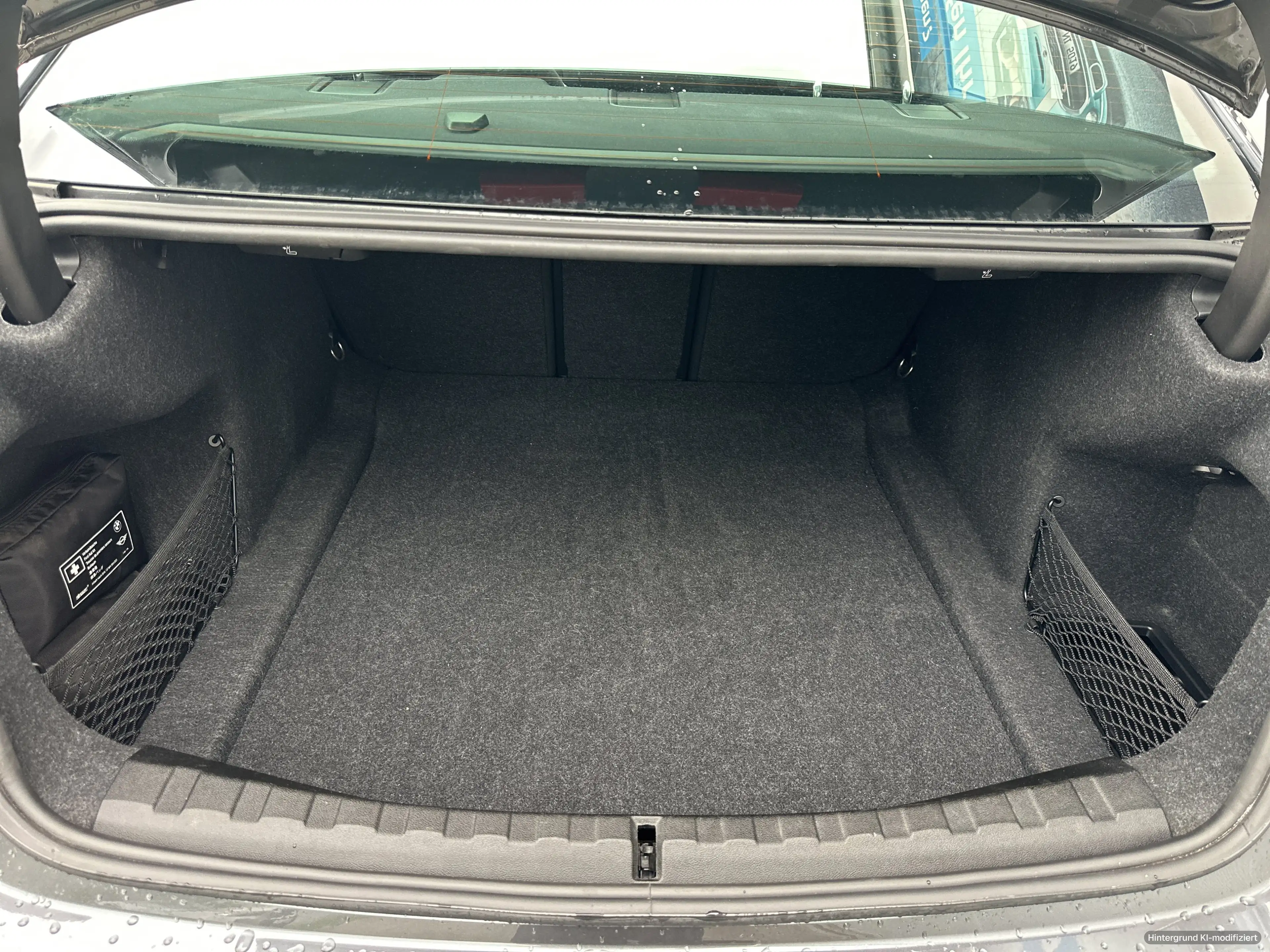 BMW 330 i xDrive Limo M Sport AHK Head-Up Tempomat DA SHZ — photo 12