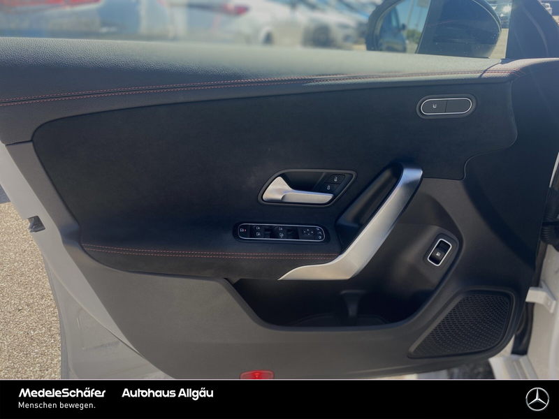 Mercedes-Benz CLA 250 CLA 250 e Coupé Multibeam Ambi Night Kam 19" LED — photo 11