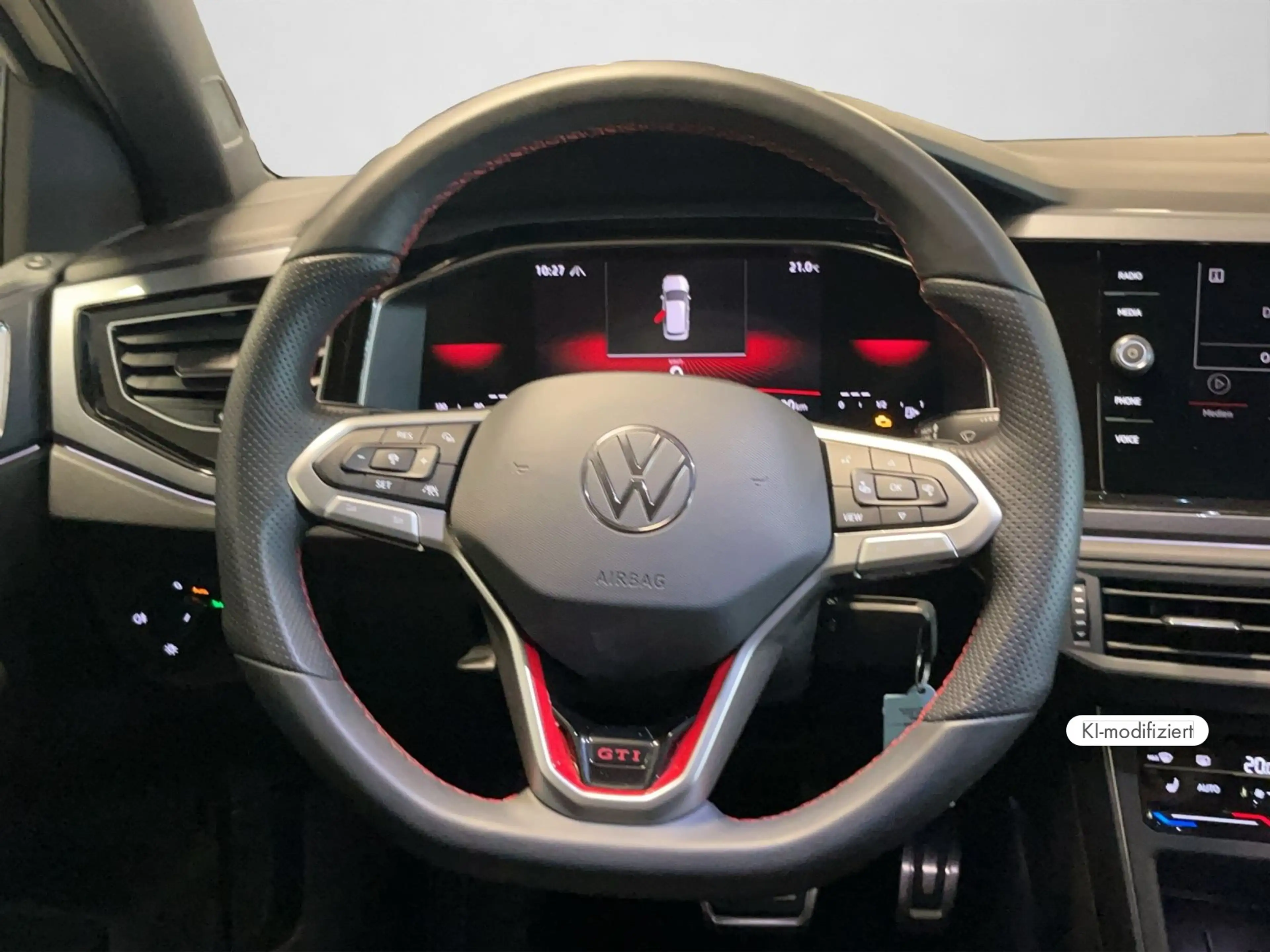 Volkswagen Polo GTI 2.0 TSI DSG — photo 9