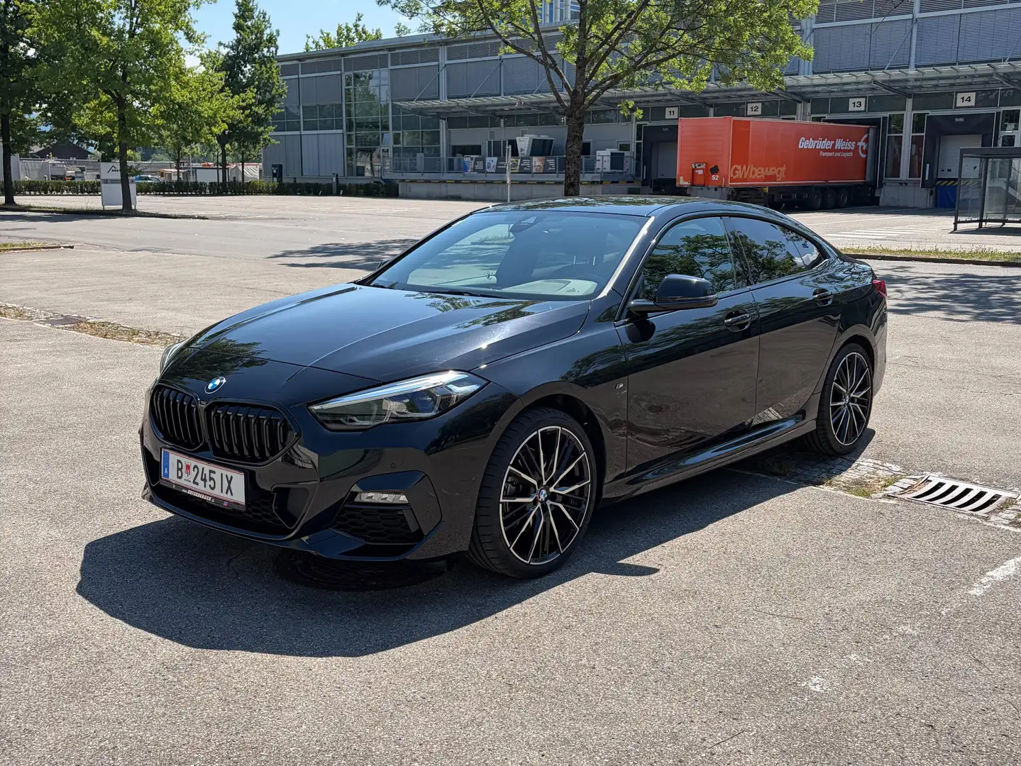 BMW 218 218i Gran Coupe M, inkl. 4 Jahre Service Schwarz - 2