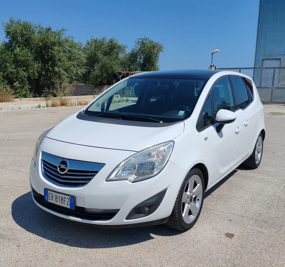 Opel Meriva 1.4t Cosmo Gpl-tech 120cv. Neopatentati - 1