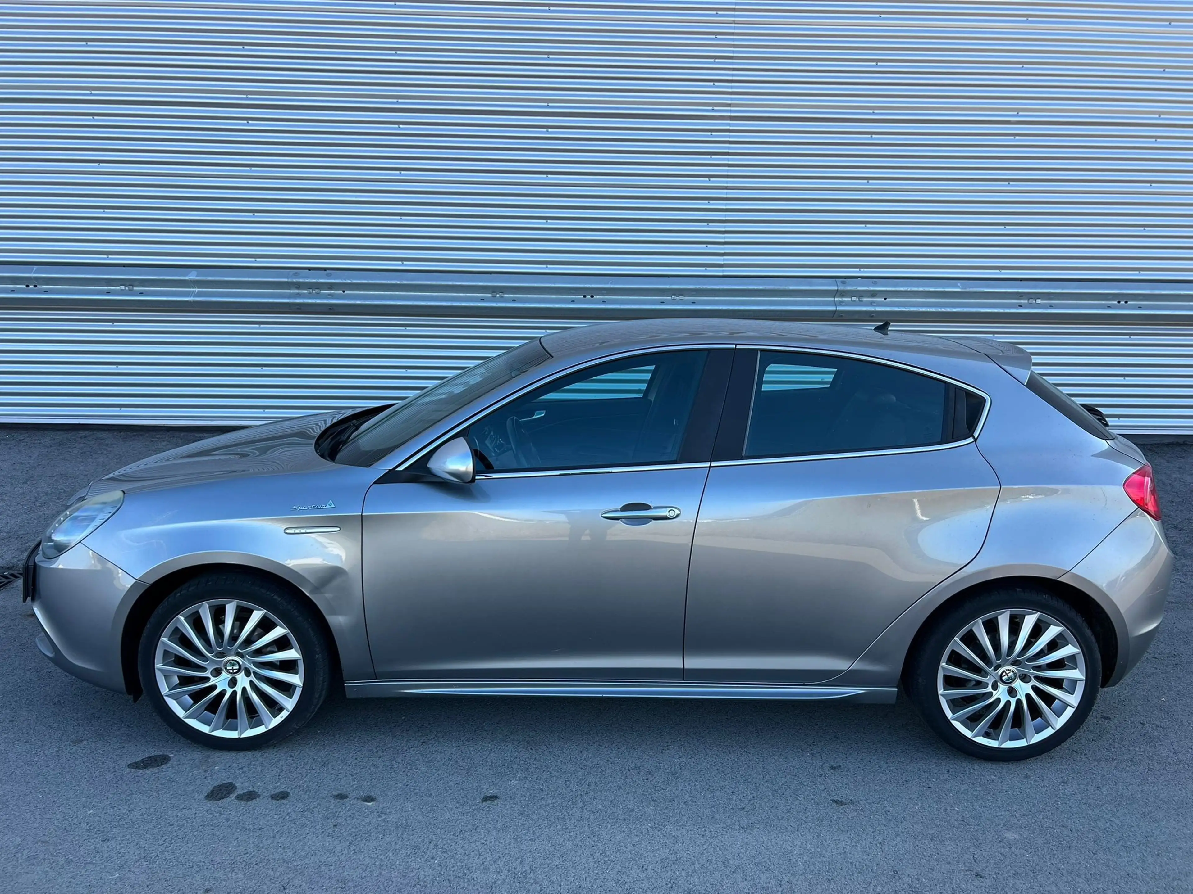 Alfa Romeo Giulietta 1,4 TB Distinctive ID:94 — photo 4