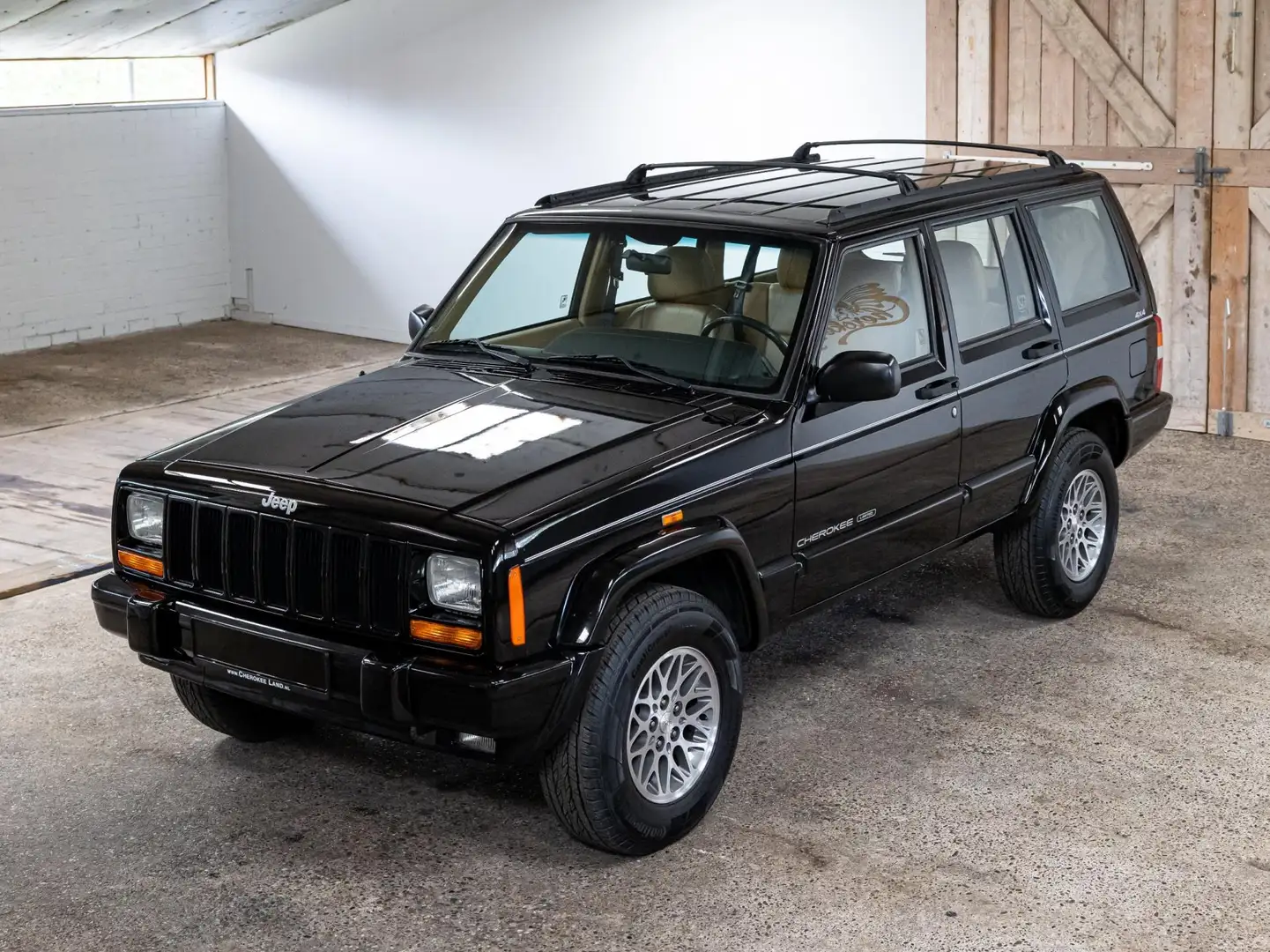 Jeep Cherokee XJ - Cherokee Limited ready to go Zwart - 2