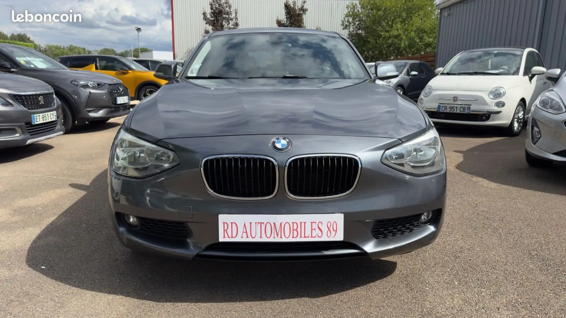 BMW 116 SERIE 116D Lounge 116 CH Grau - 2