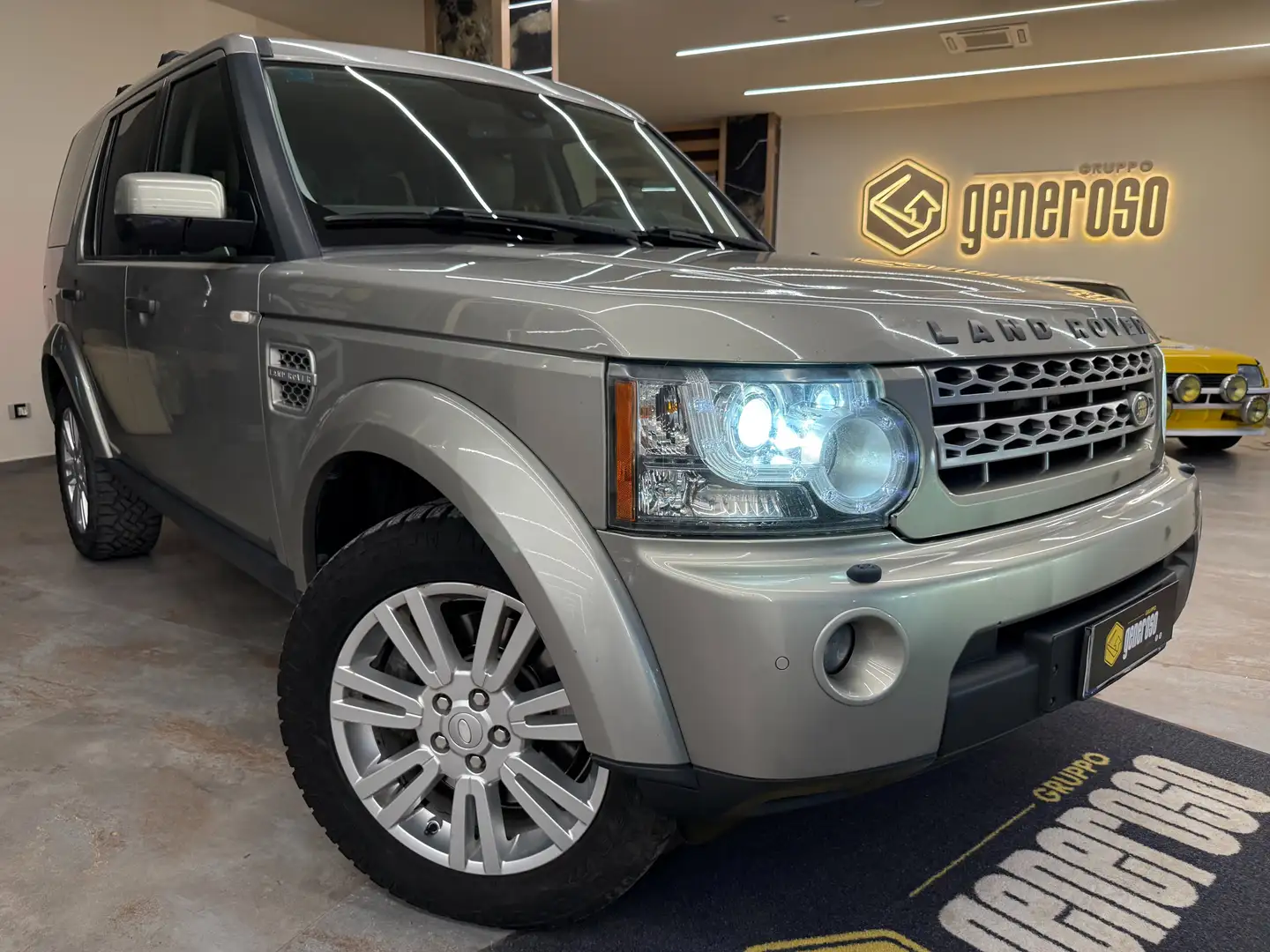 Land Rover Discovery 3.0 sdV6 HSE 245cv auto Pelle Navi 7Posti Or - 1