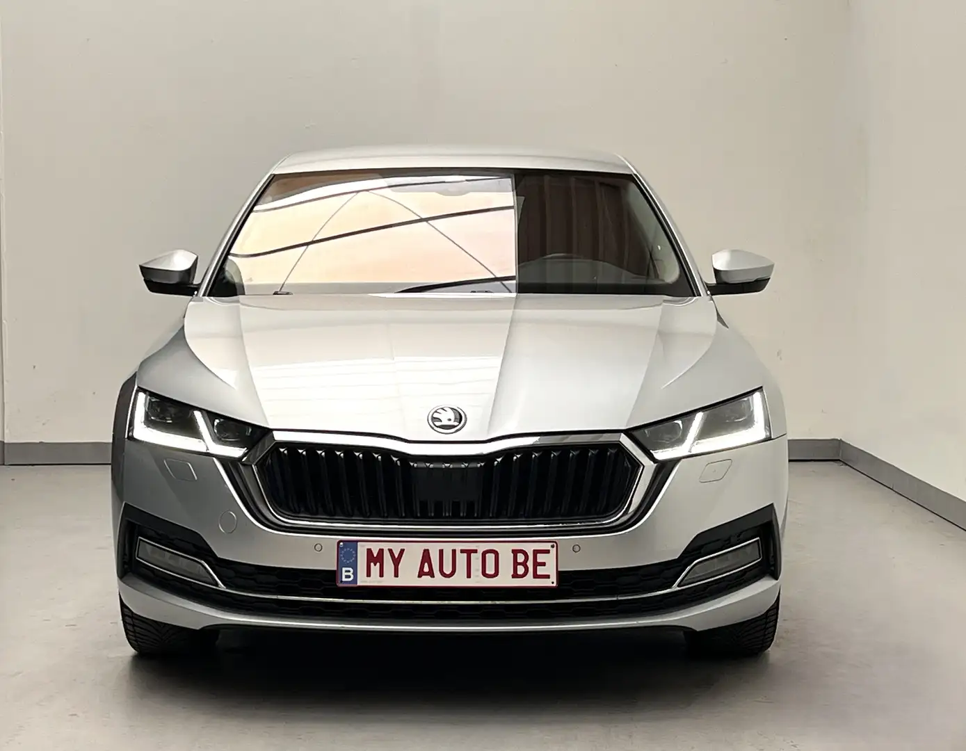 Skoda Octavia 2.0 TDi SCR Style DSG *** 12 MOIS DE GARANTIE *** Grijs - 2