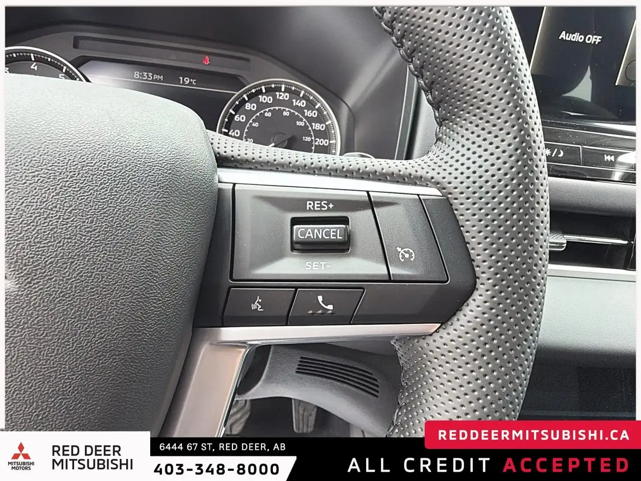 Mitsubishi Outlander снимка Mitsubishi Outlander