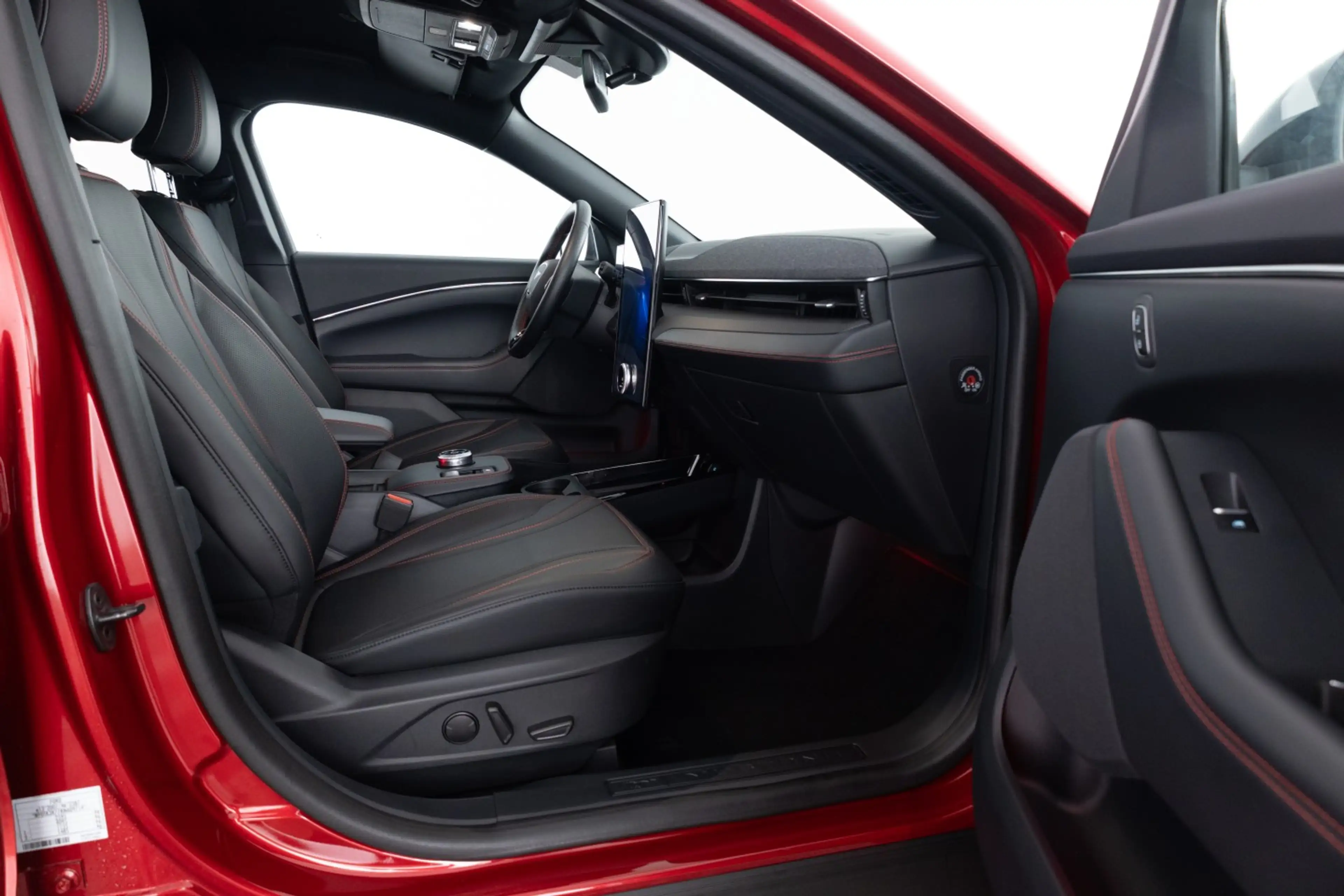 Ford Mustang Mach-E Extended RWD 98 kWh *SOH 97.3%* EL. STOELEN | LEDE — photo 6