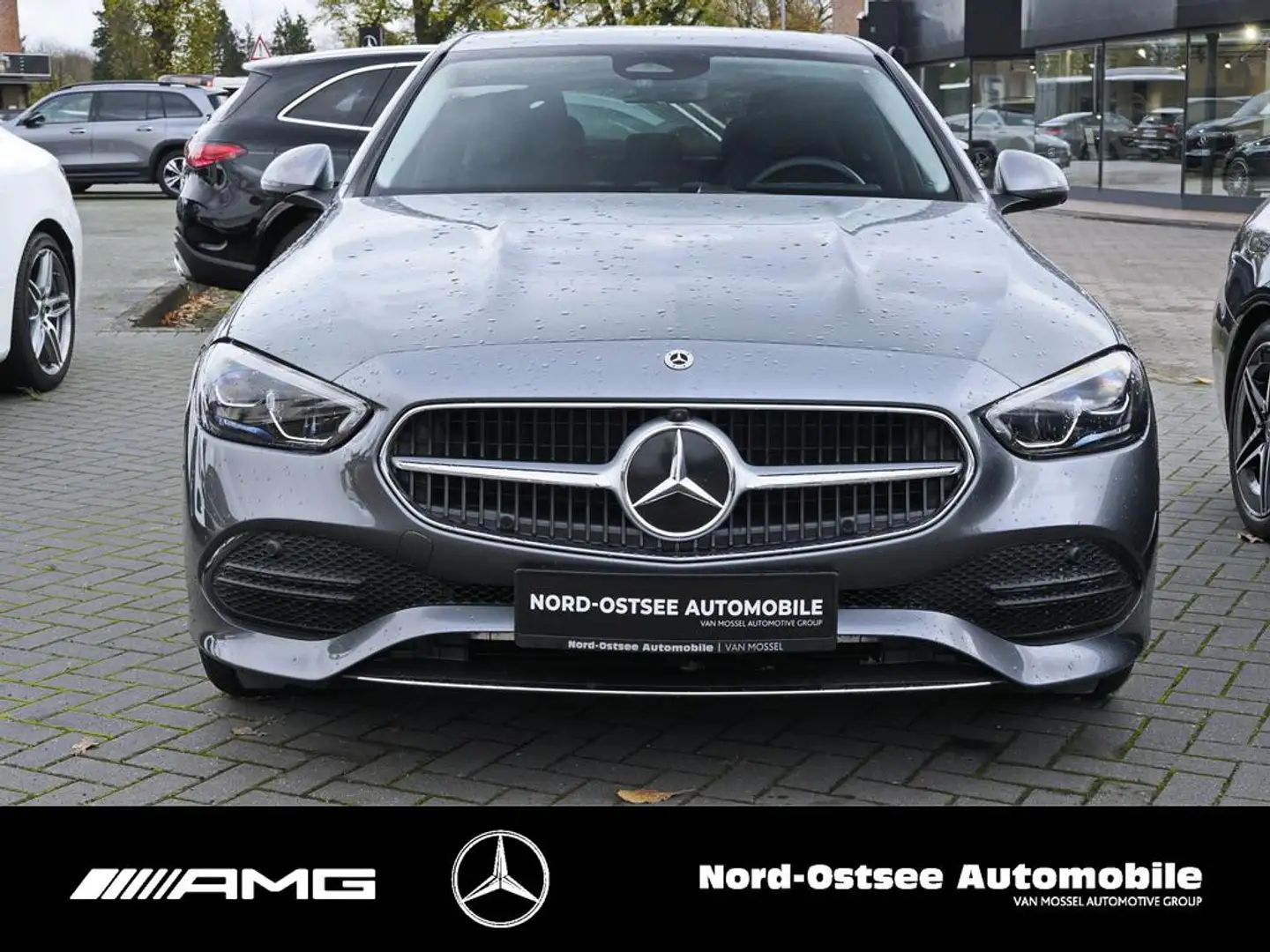 Mercedes-Benz C 180 AVANTGARDE ADV 360 LED SPUR SHZ MBUX NAVI Grau - 2