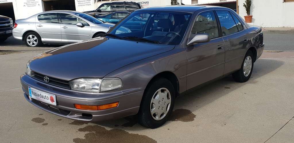 Toyota Camry Berlina Automático de 4 Puertas - foto 1