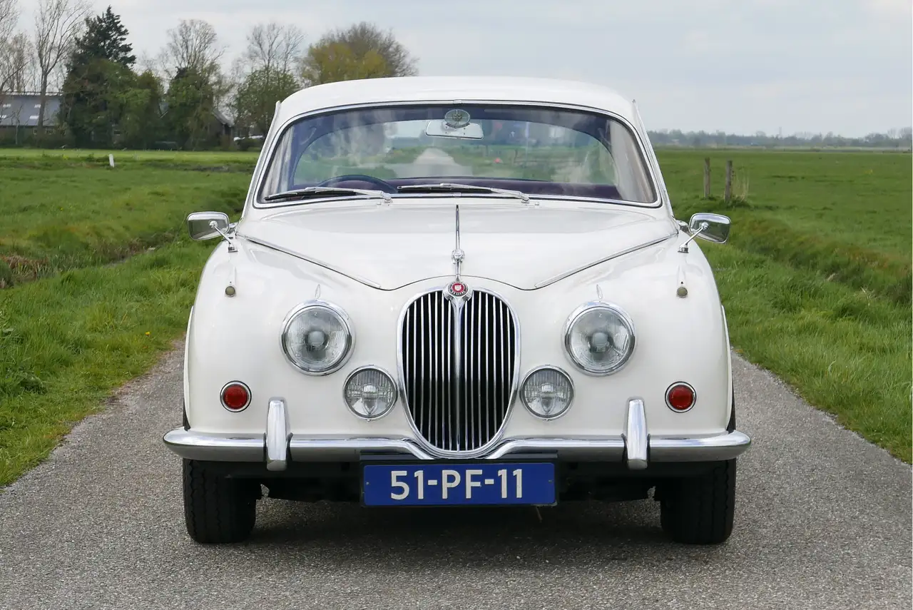 Jaguar 240 Overdrive, foto 6