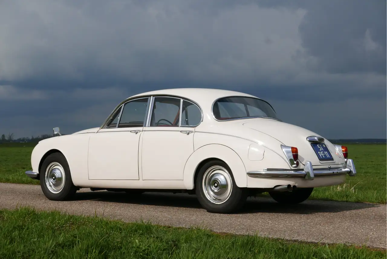 Jaguar 240 Overdrive, foto 10