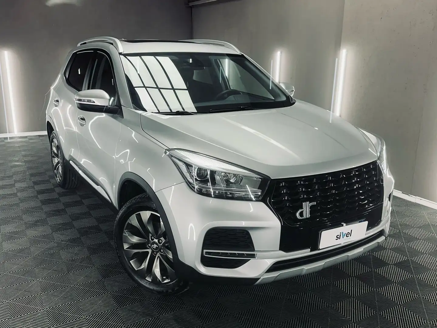 DR Automobiles DR4.0 Argintiu - 1