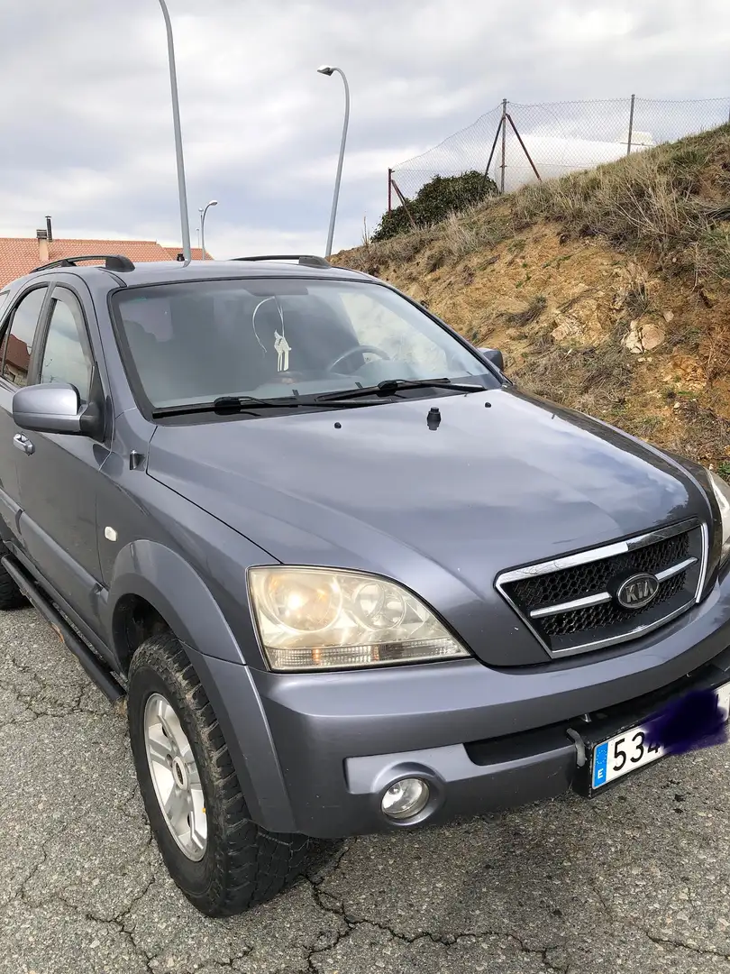 Kia Sorento 2.5CRDI+EX Gris - 2